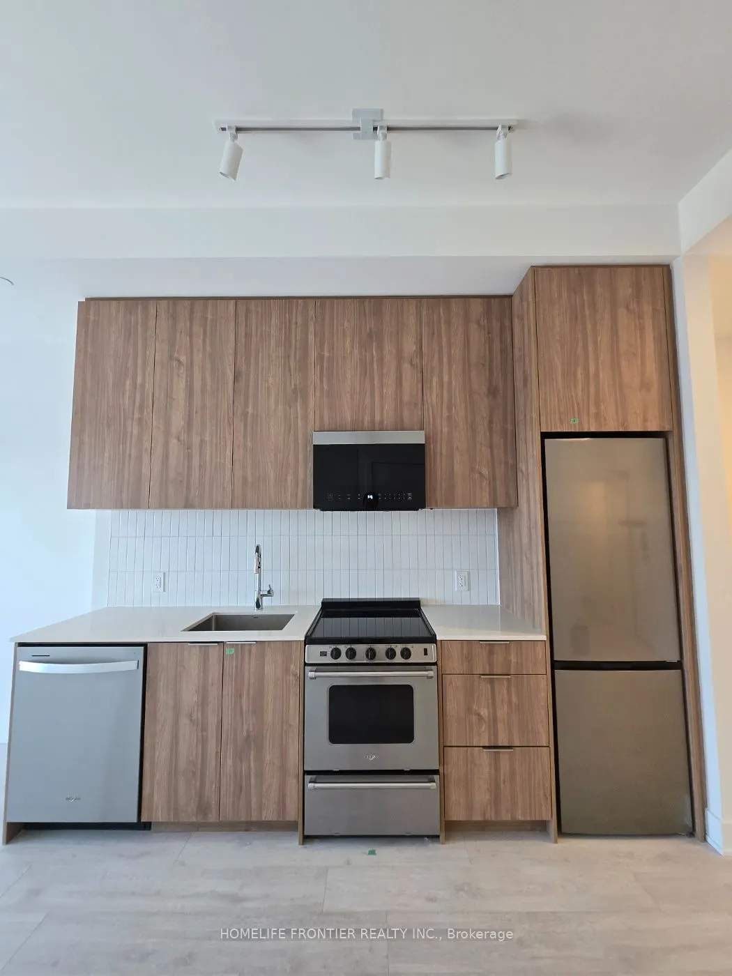 3008 William Cutmore Boulevard #722