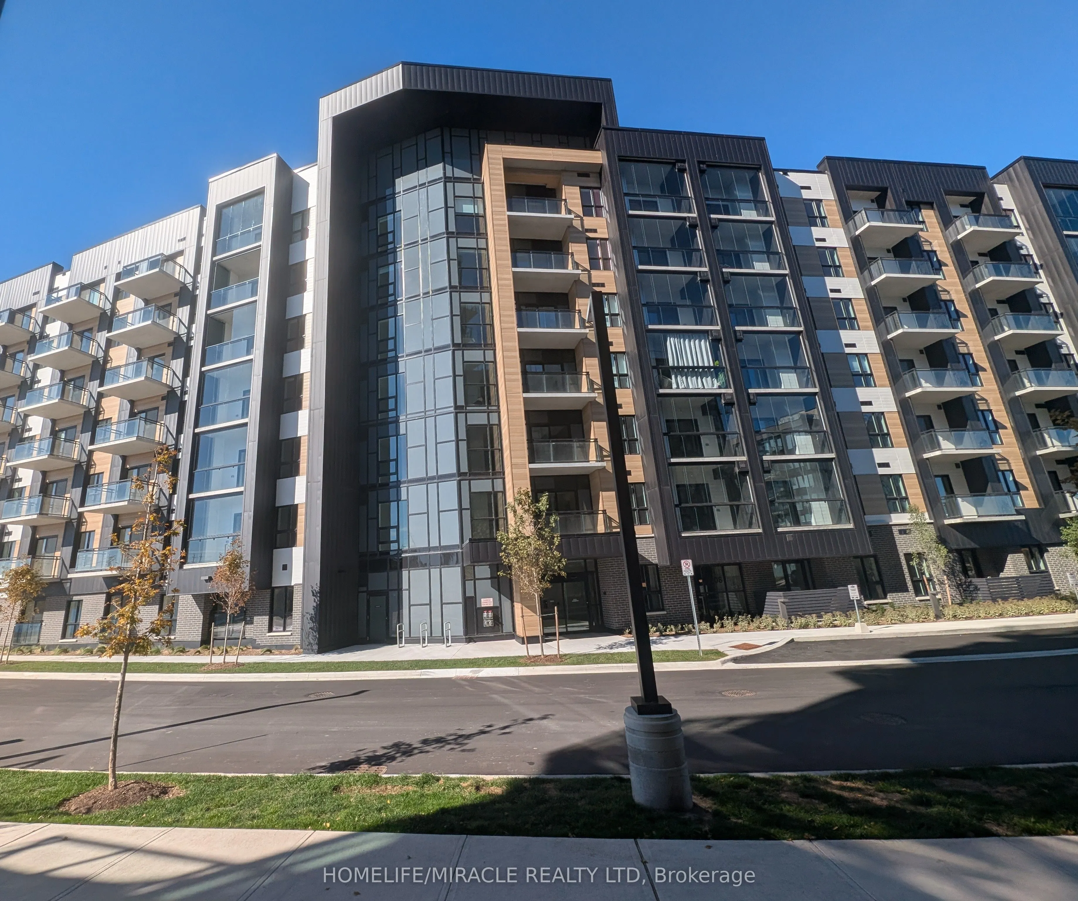 3008 William Cutmore Boulevard #213