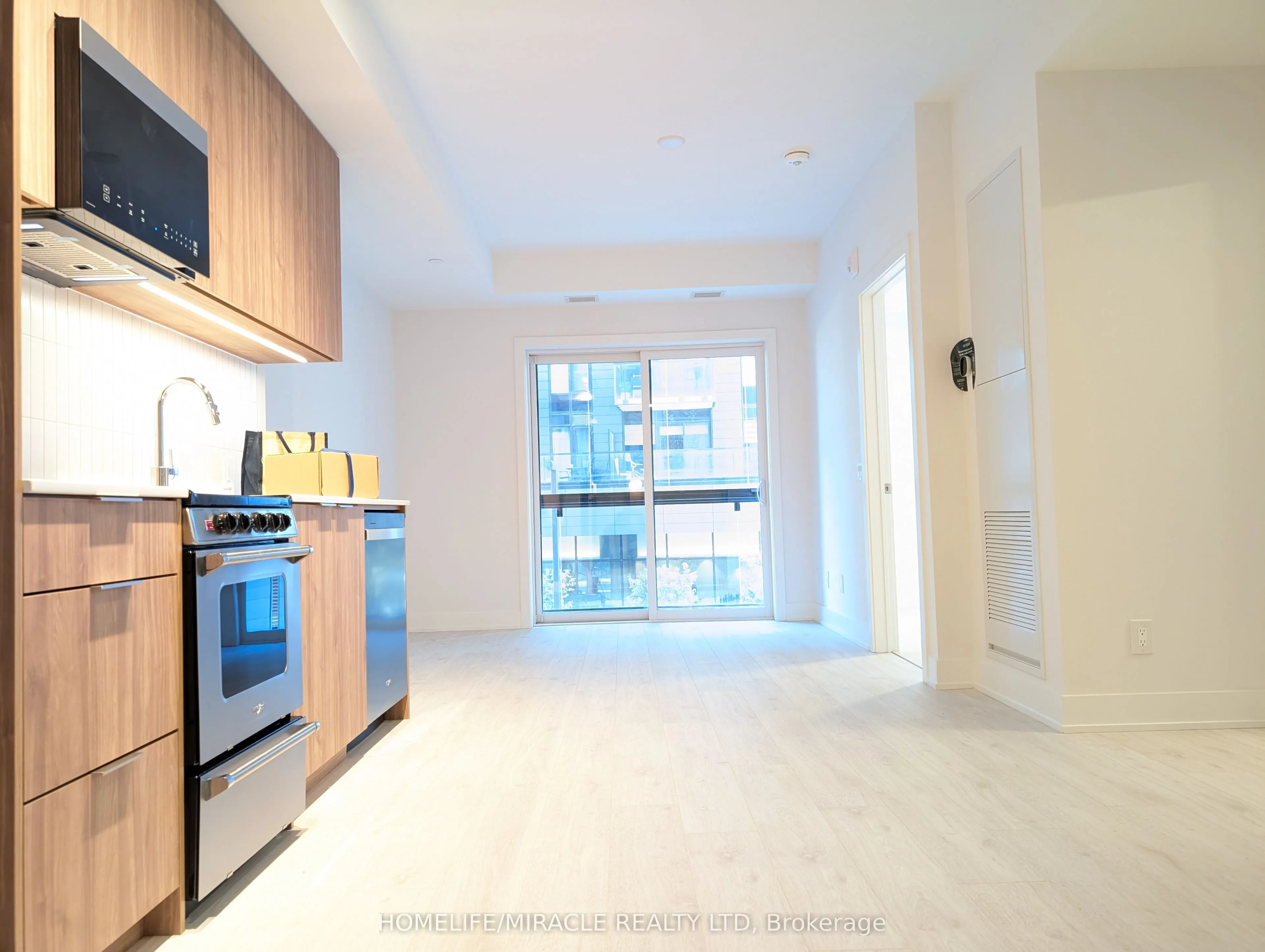 3008 William Cutmore Boulevard #213