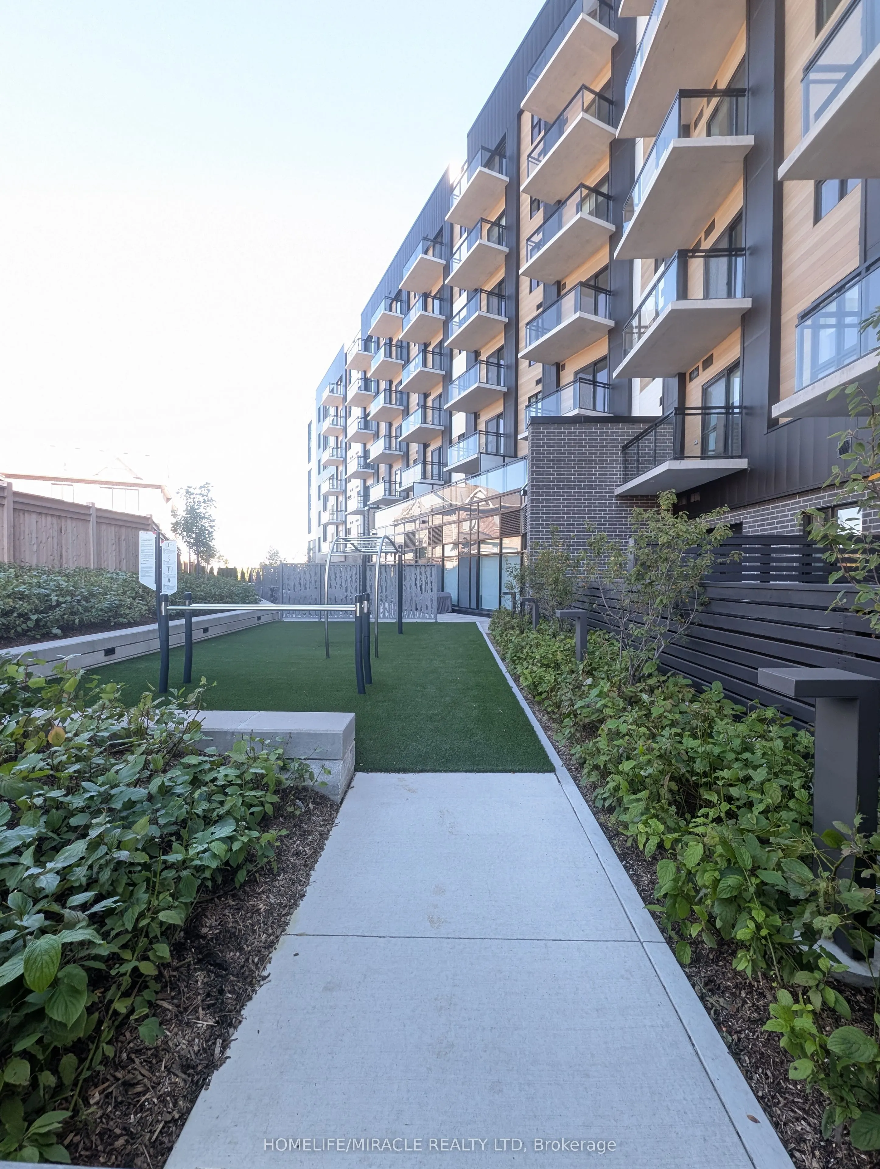 3008 William Cutmore Boulevard #213