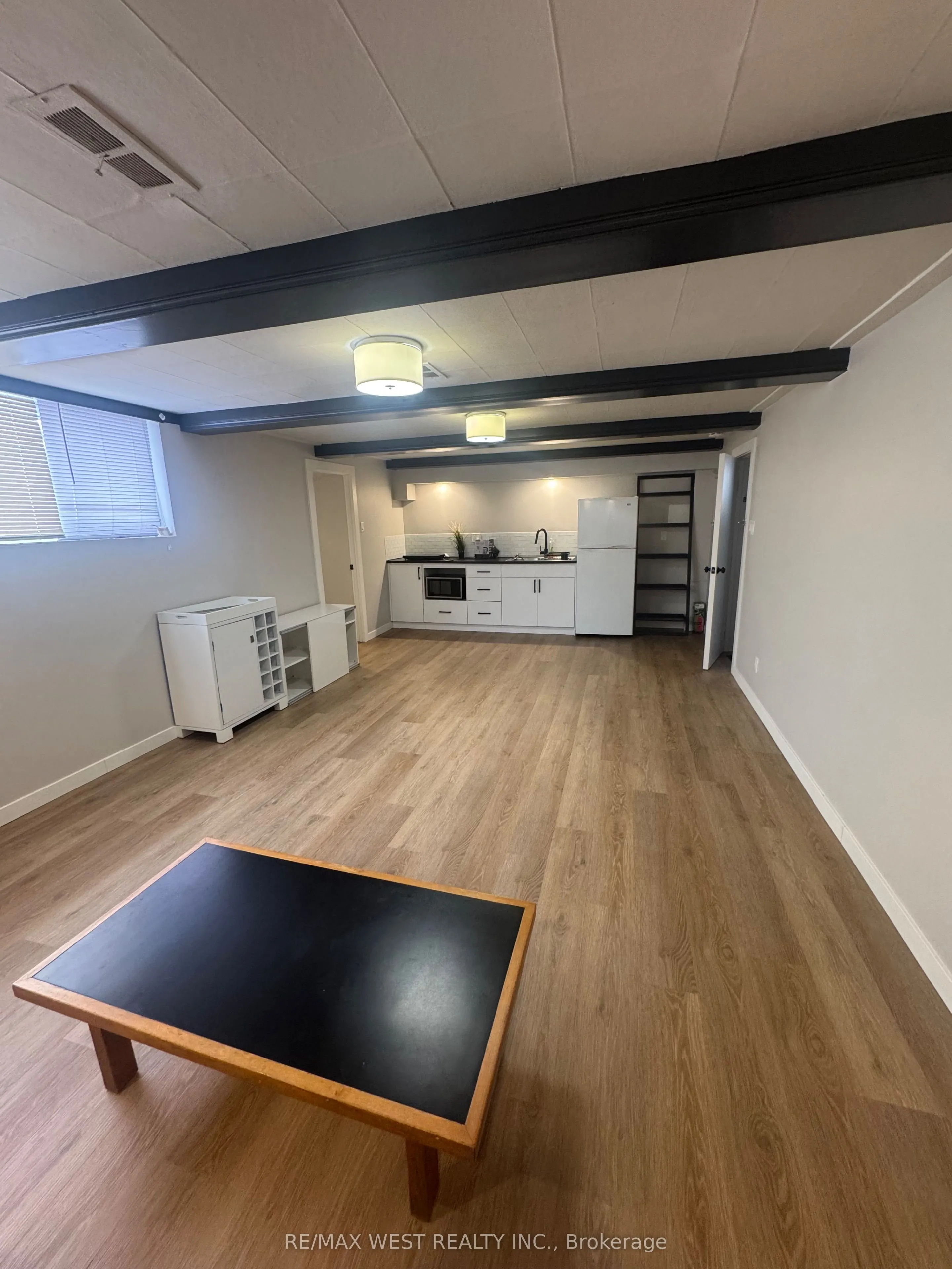 35 Lilywood Road #B1