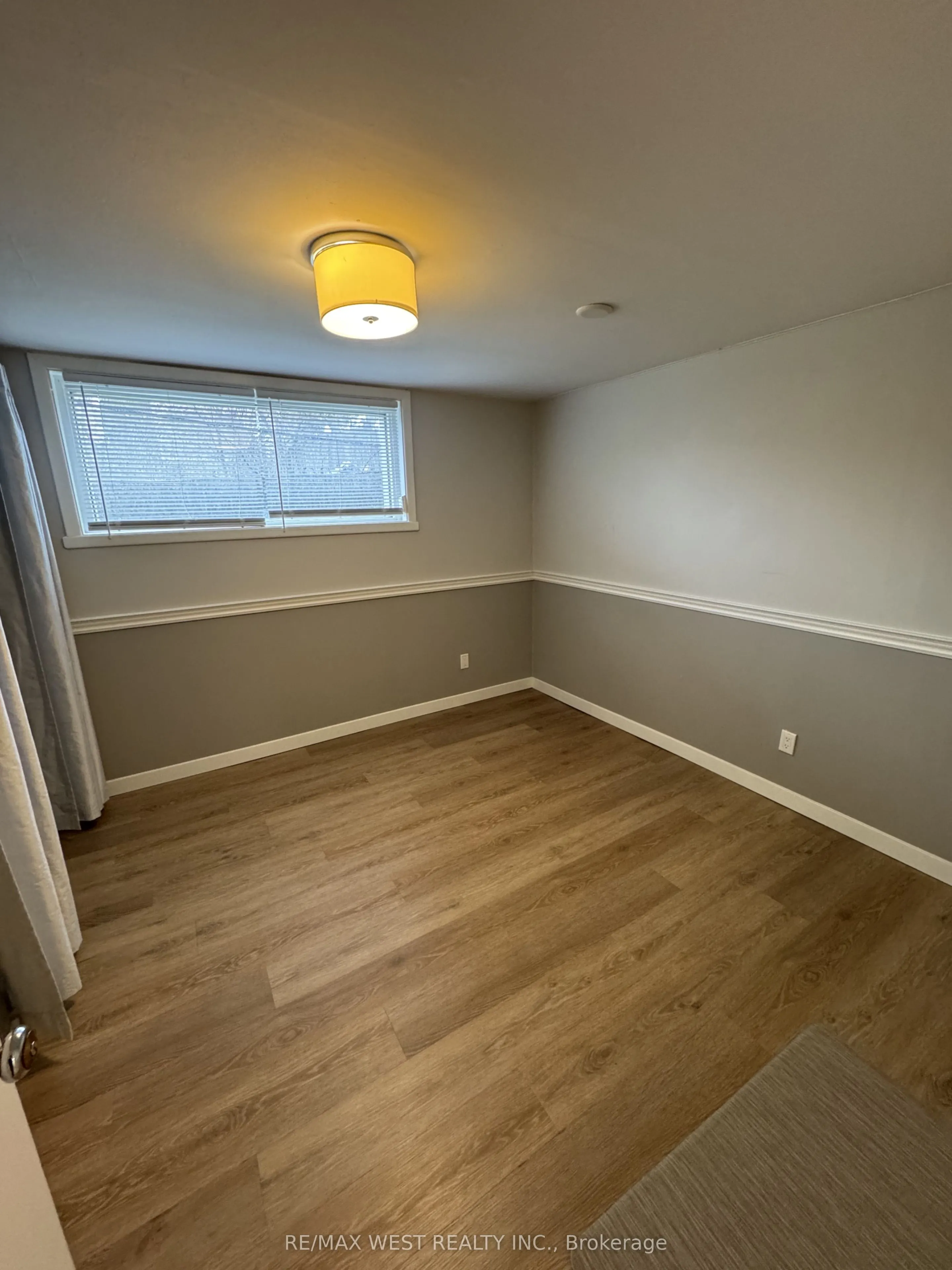 35 Lilywood Road #B2