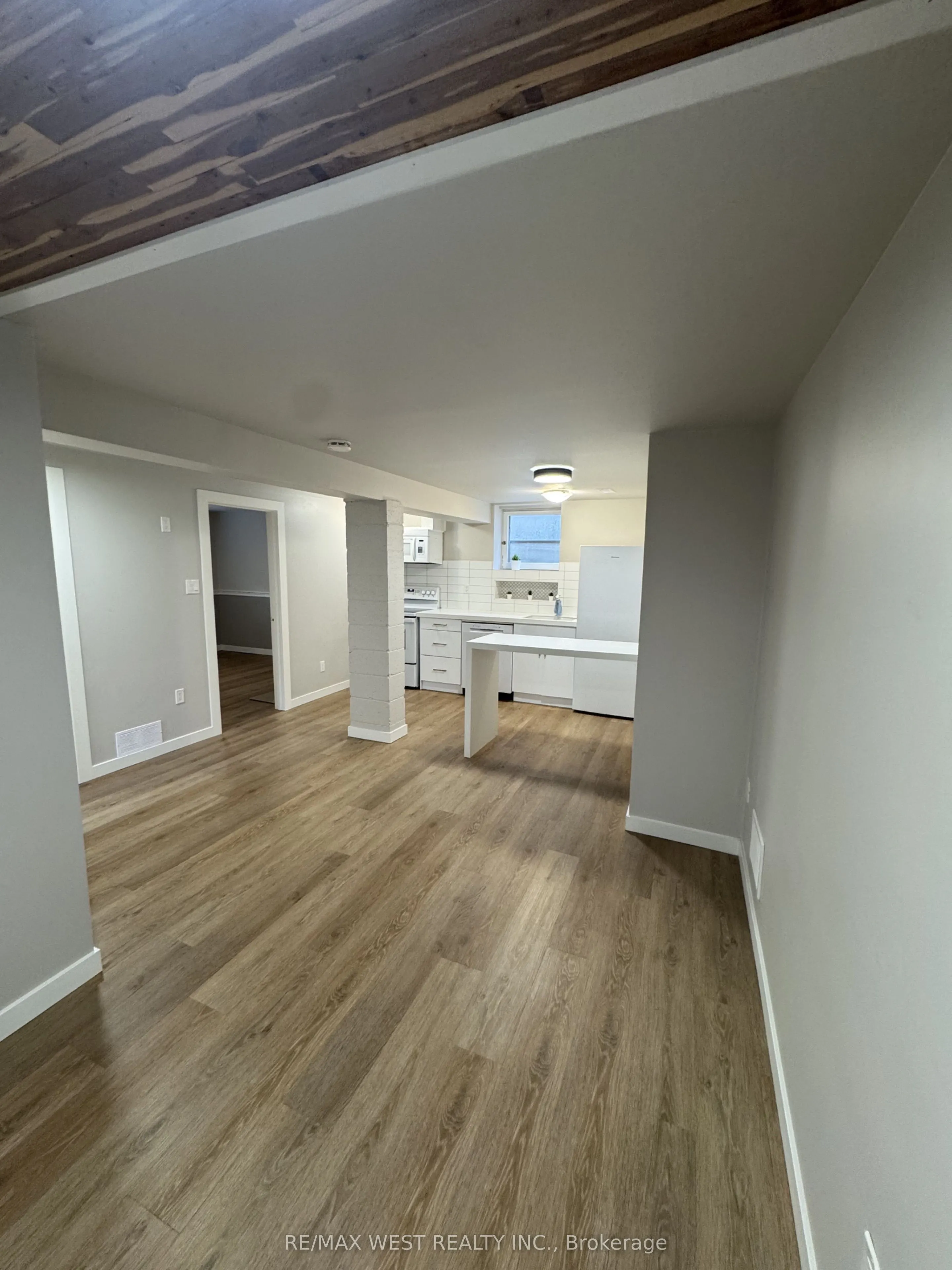 35 Lilywood Road #B2