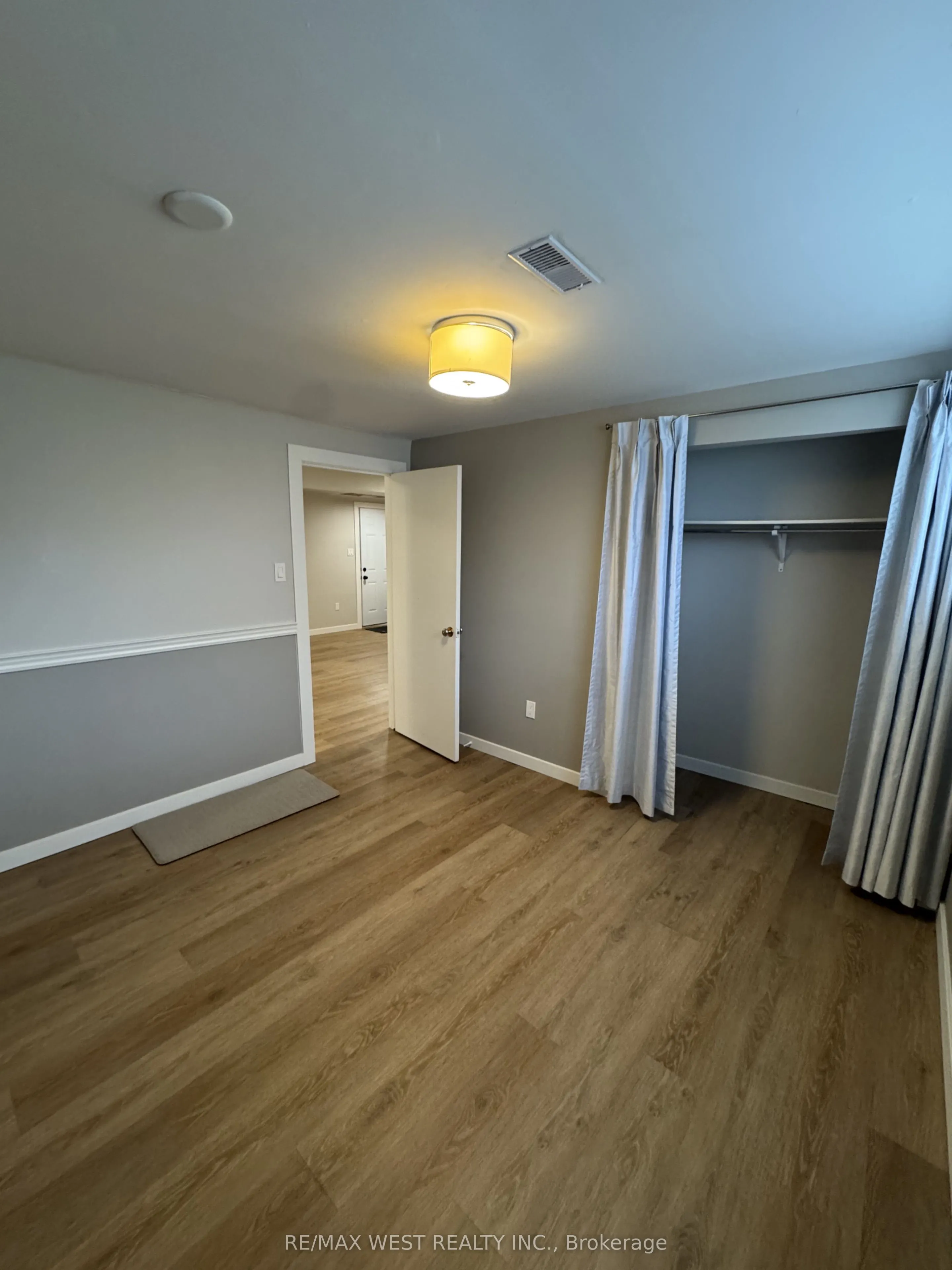 35 Lilywood Road #B2