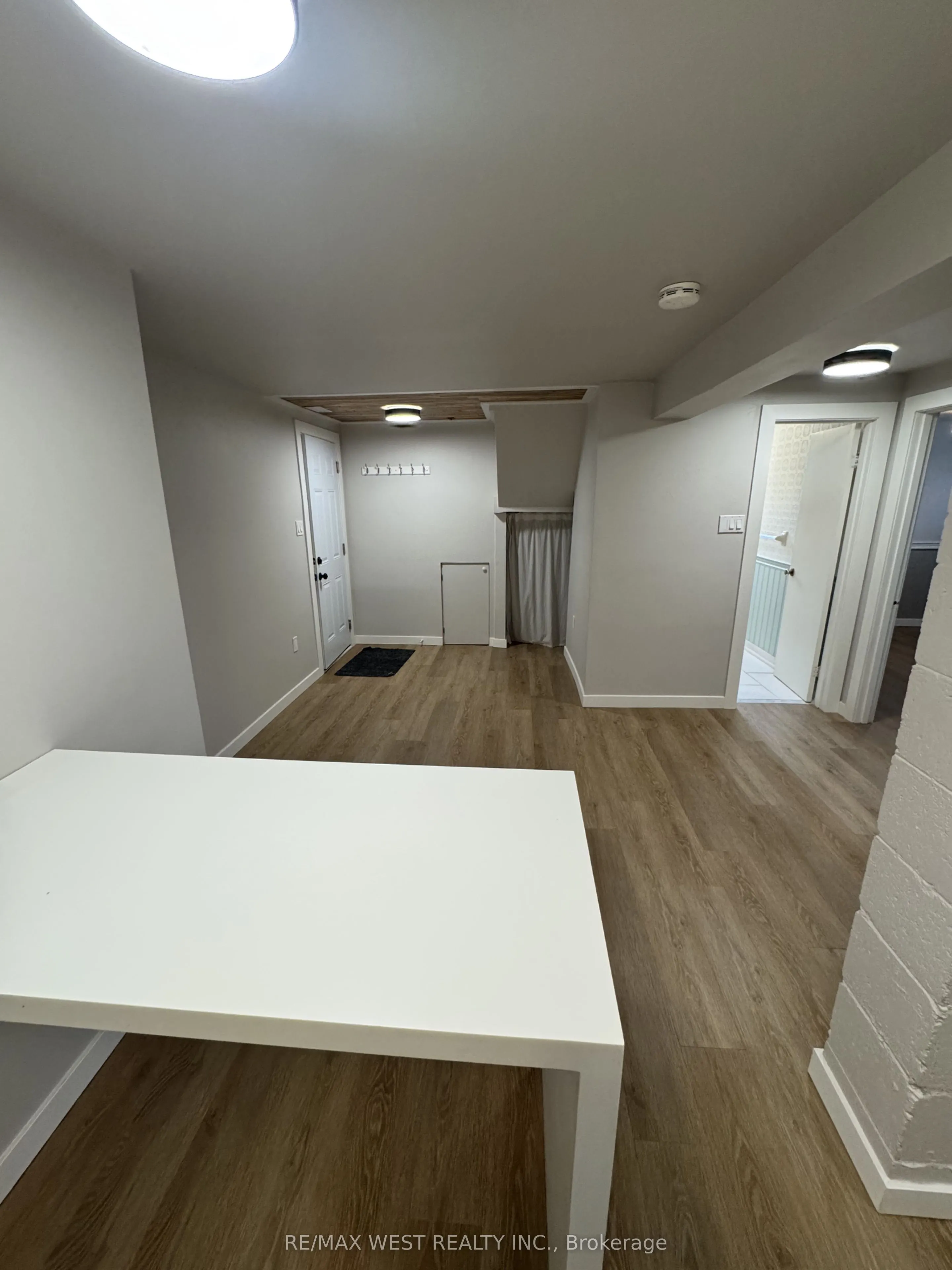 35 Lilywood Road #B2