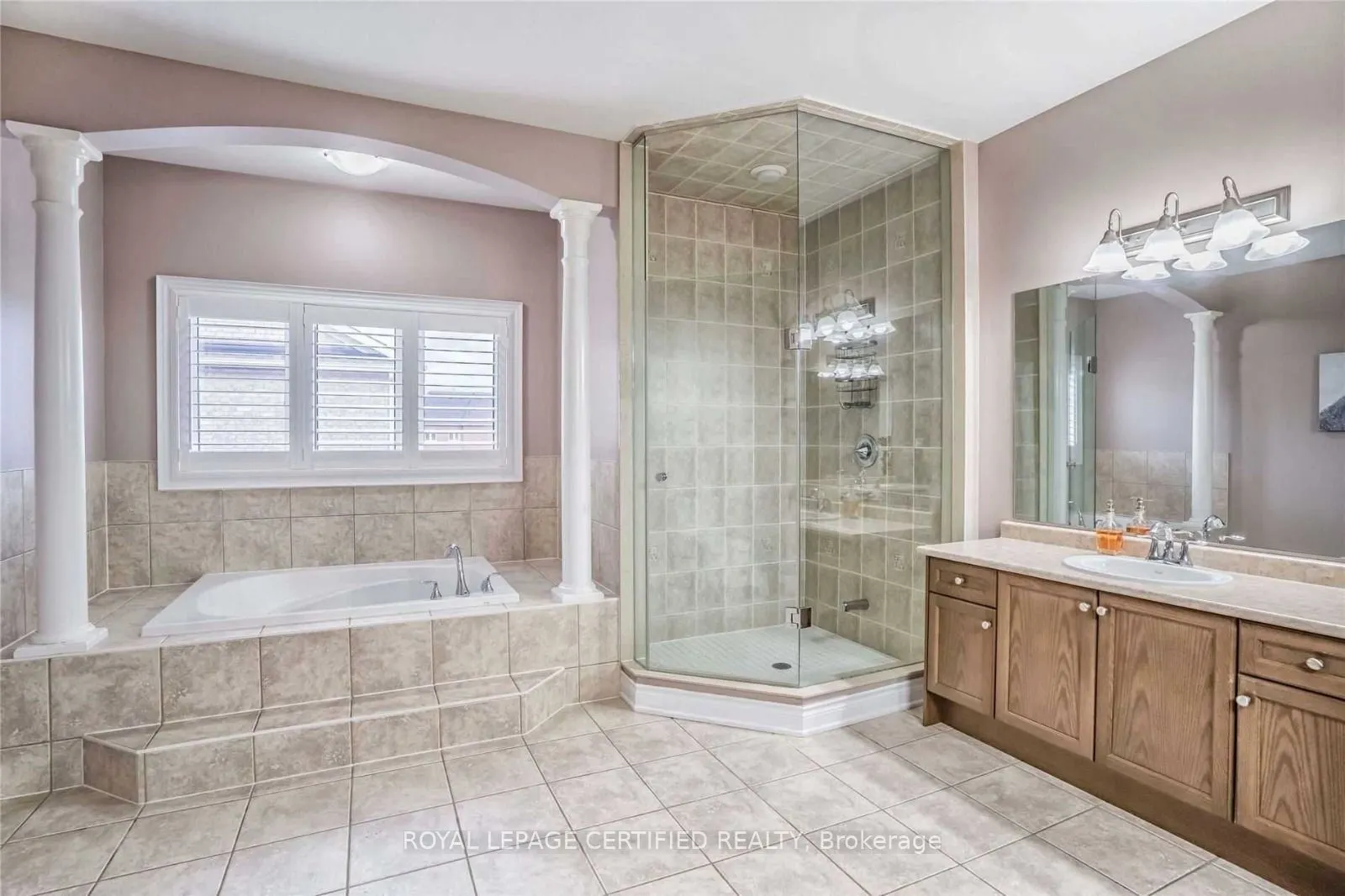 3274 Erin Centre Boulevard