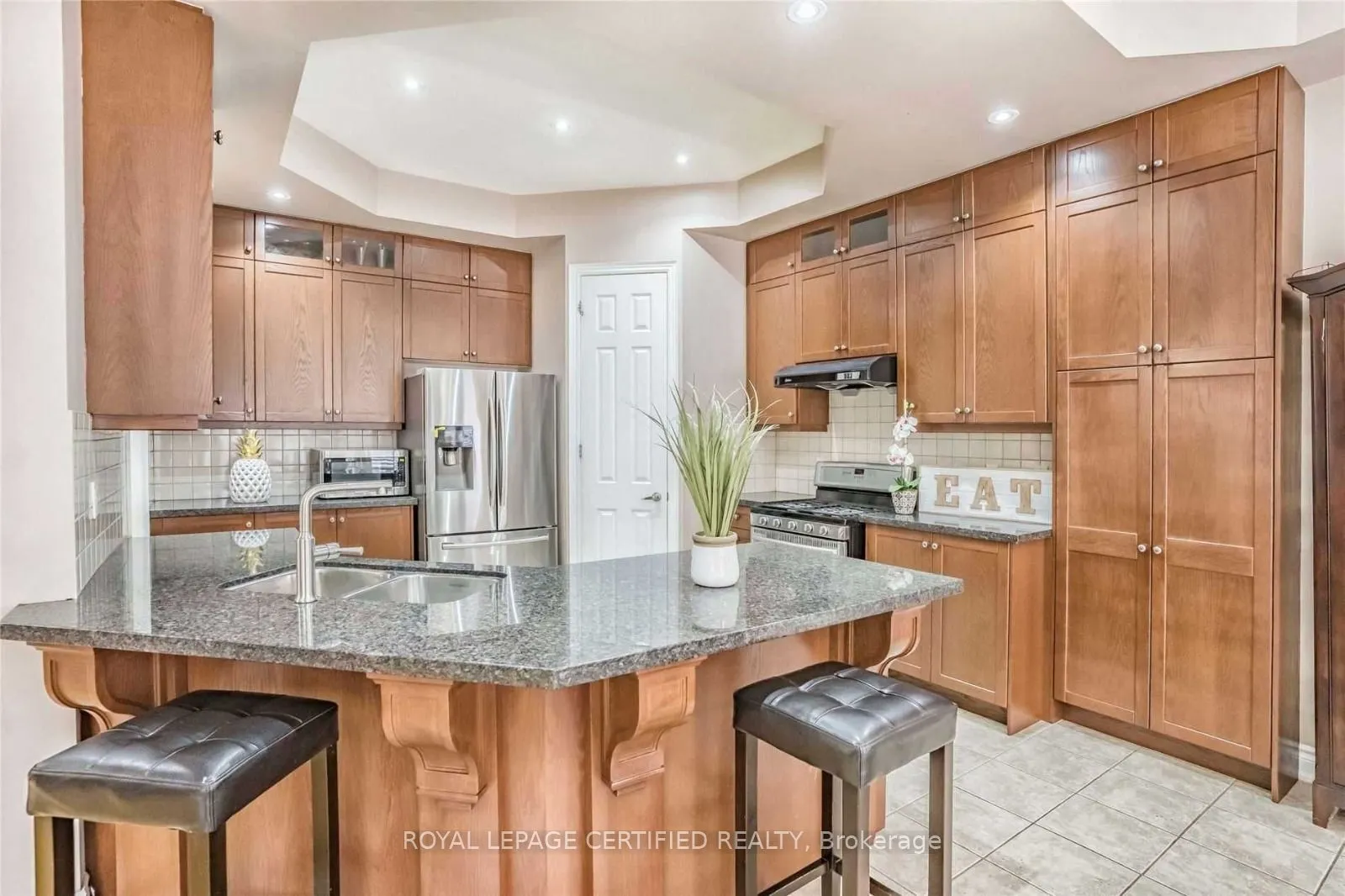 3274 Erin Centre Boulevard
