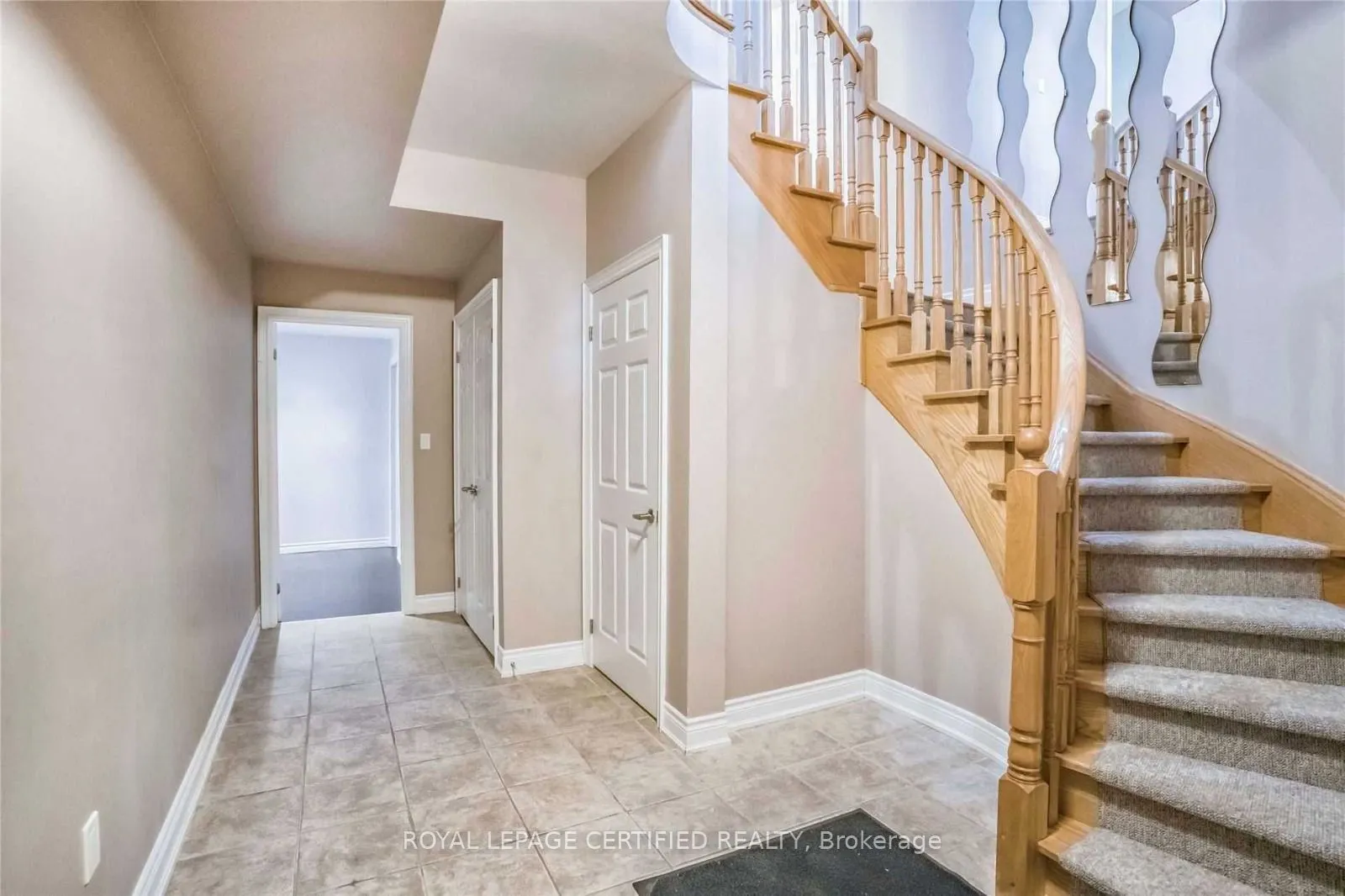 3274 Erin Centre Boulevard