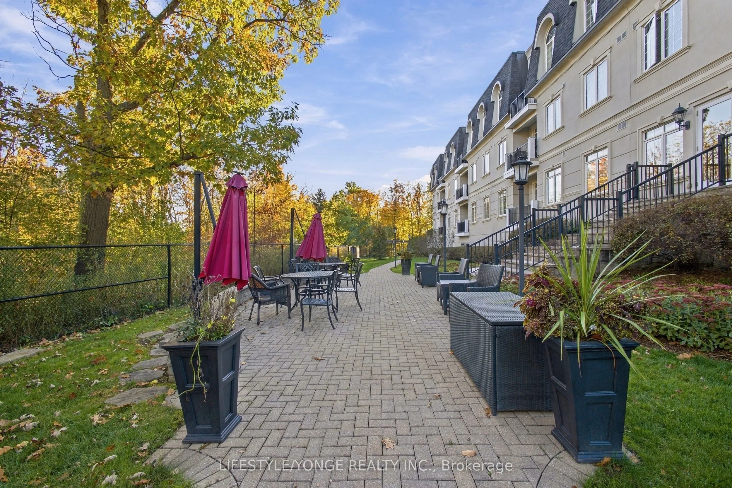 2300 Upper Middle Road W #231