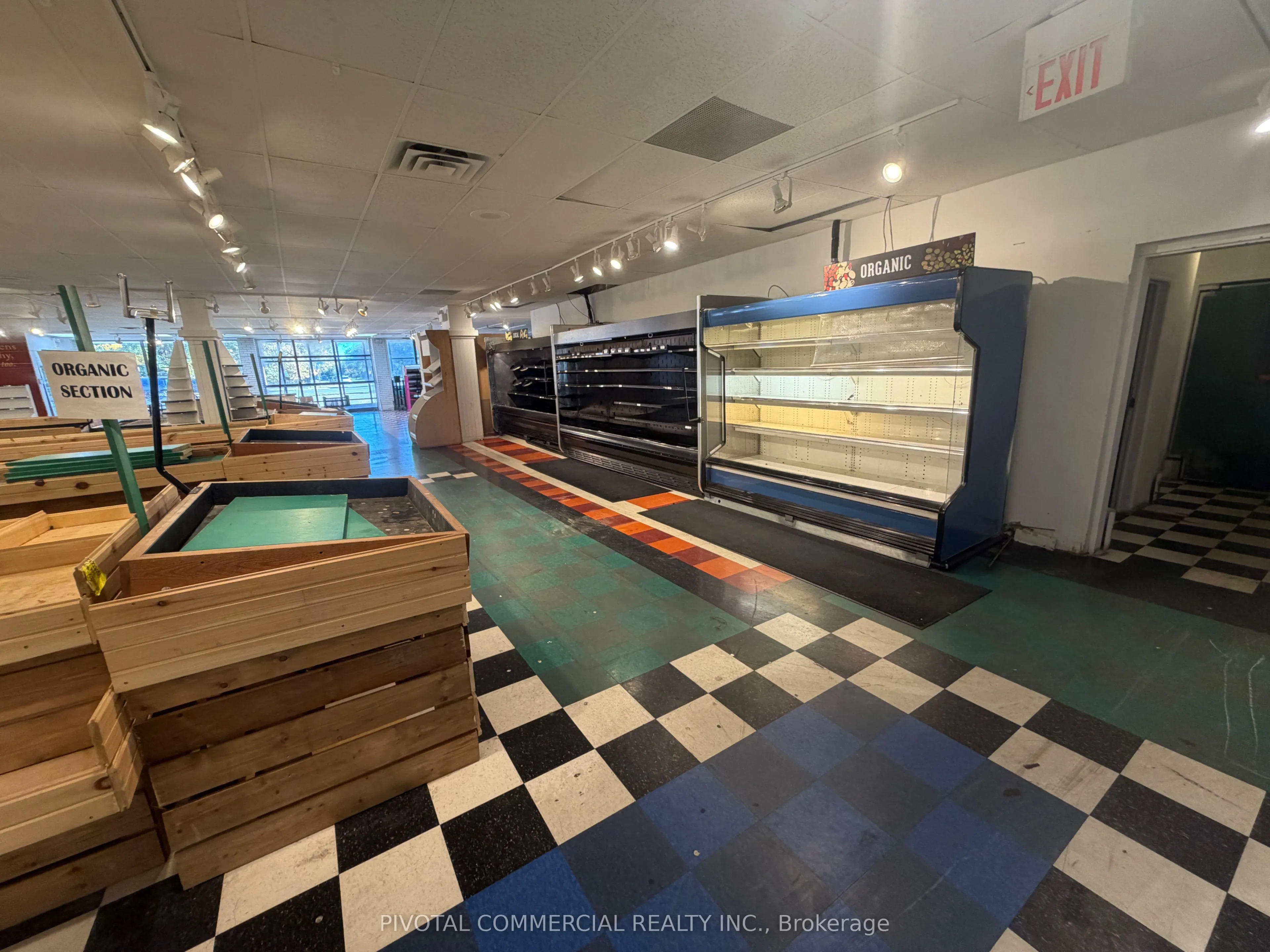 170 Lakeshore Road E #100