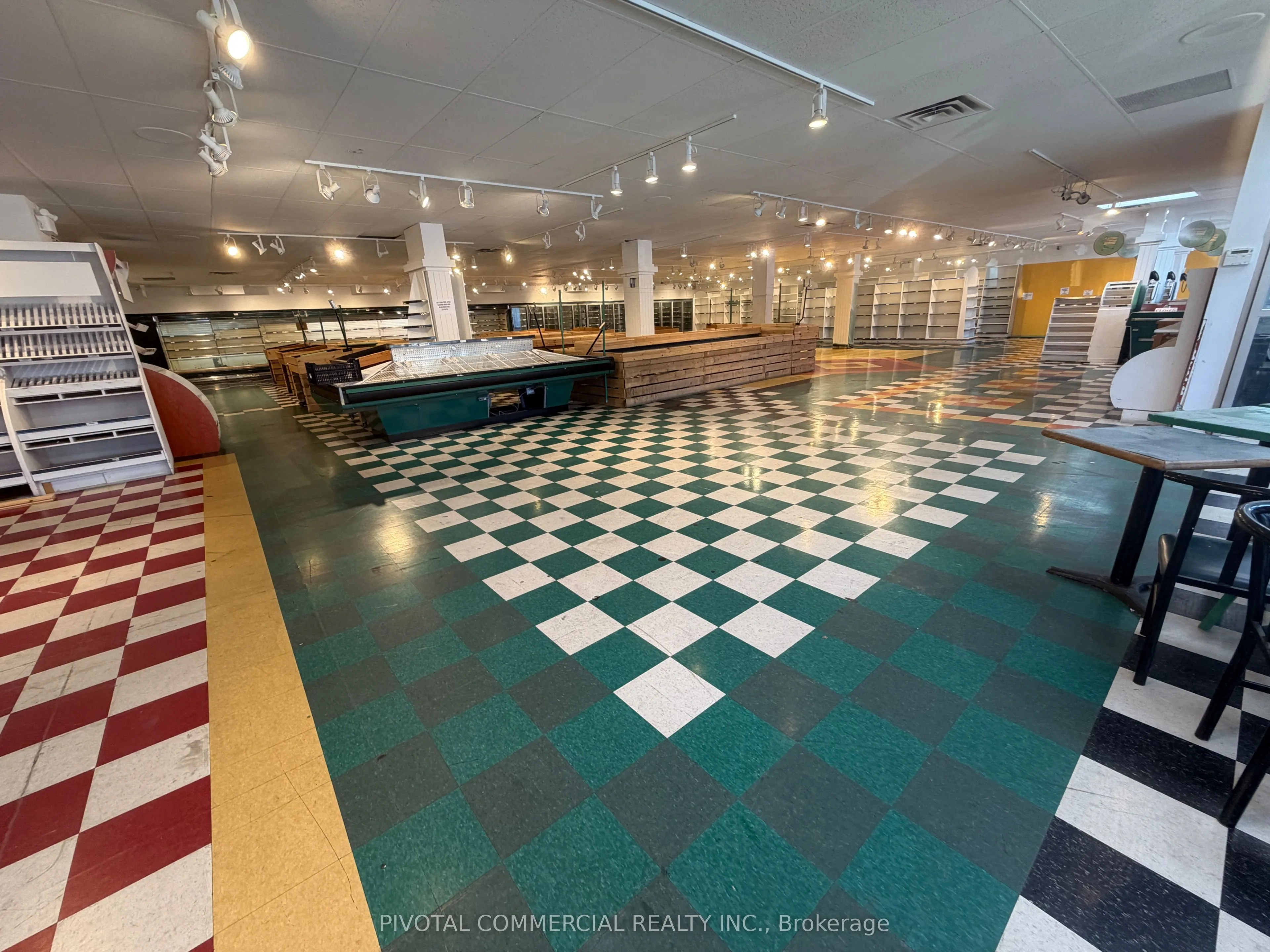 170 Lakeshore Road E #100