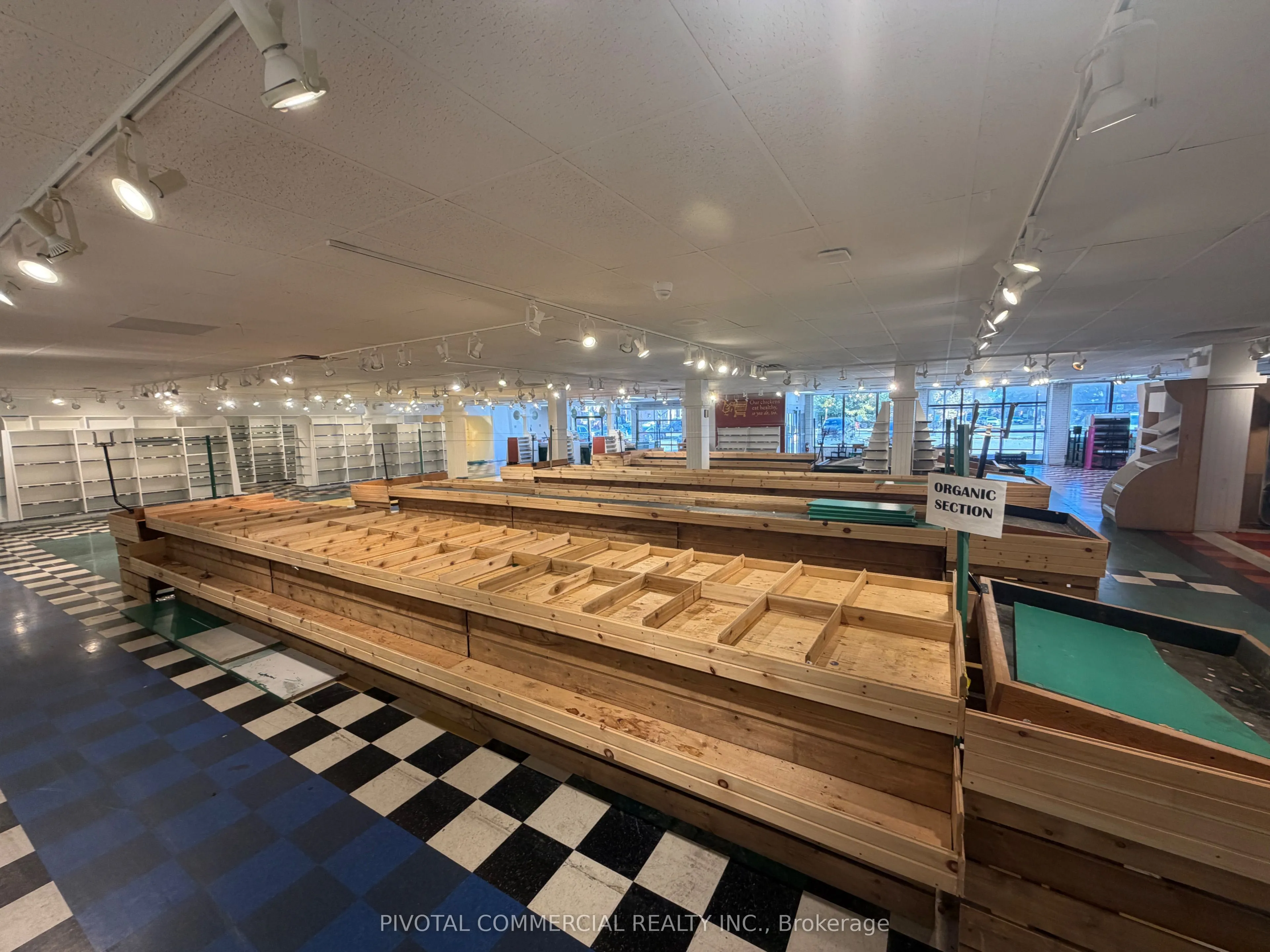 170 Lakeshore Road E #100