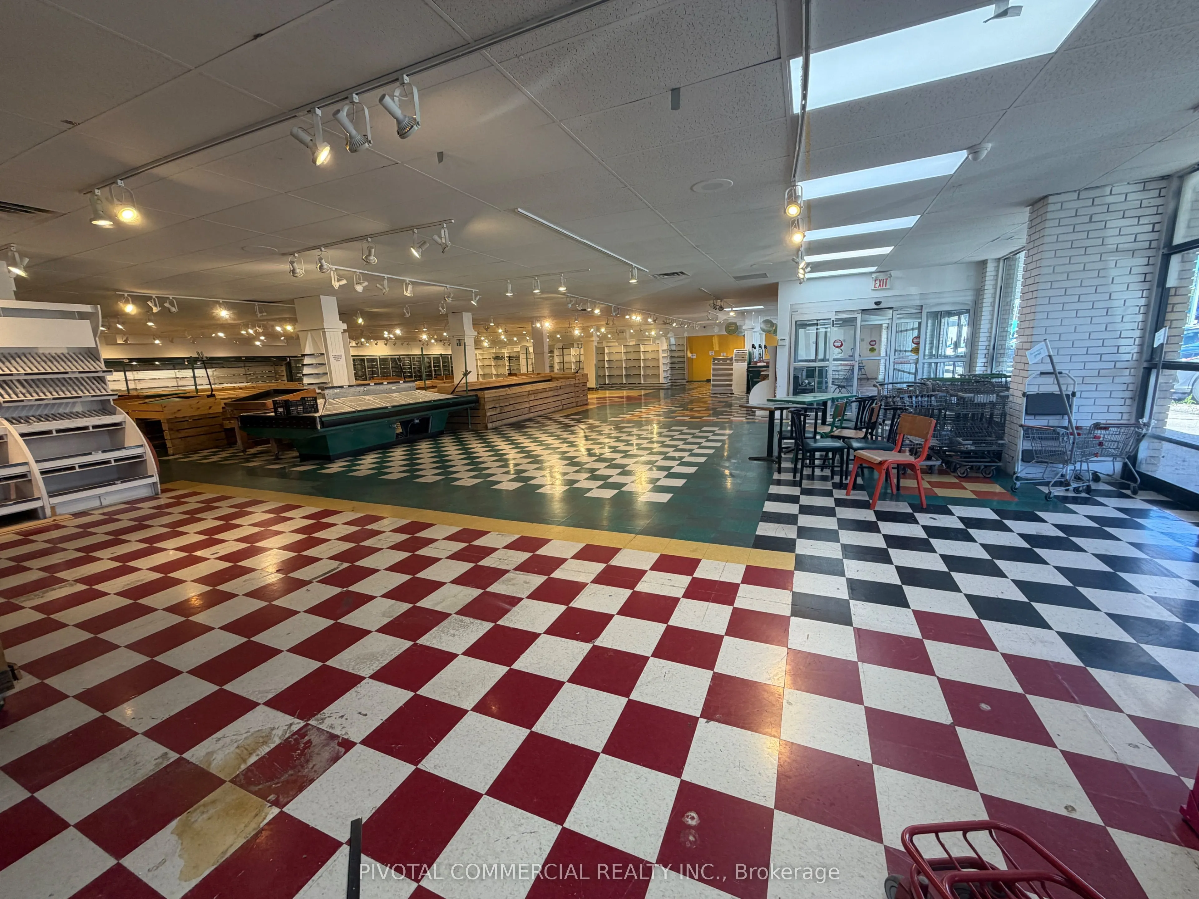 170 Lakeshore Road E #100