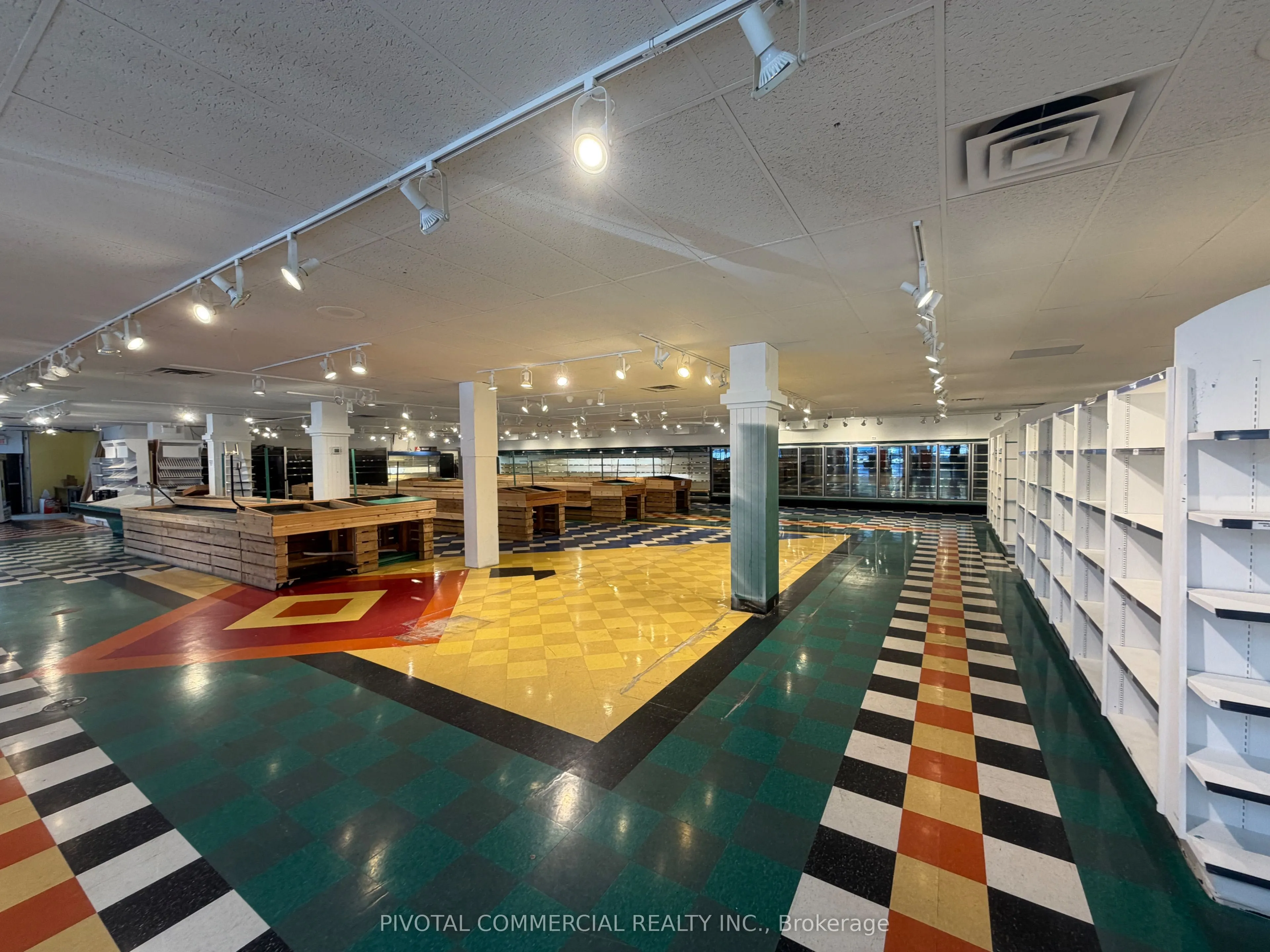 170 Lakeshore Road E #100