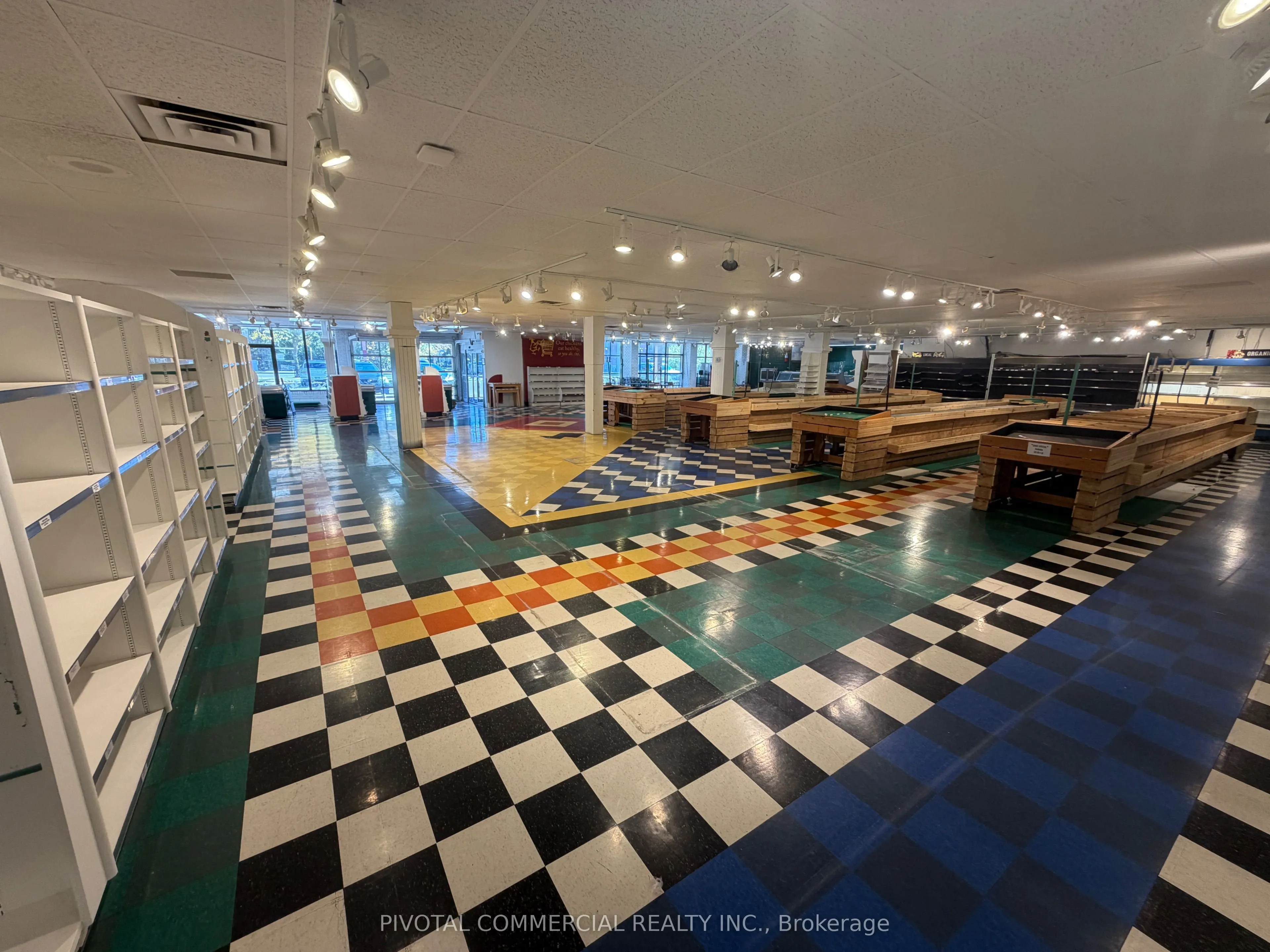 170 Lakeshore Road E #100