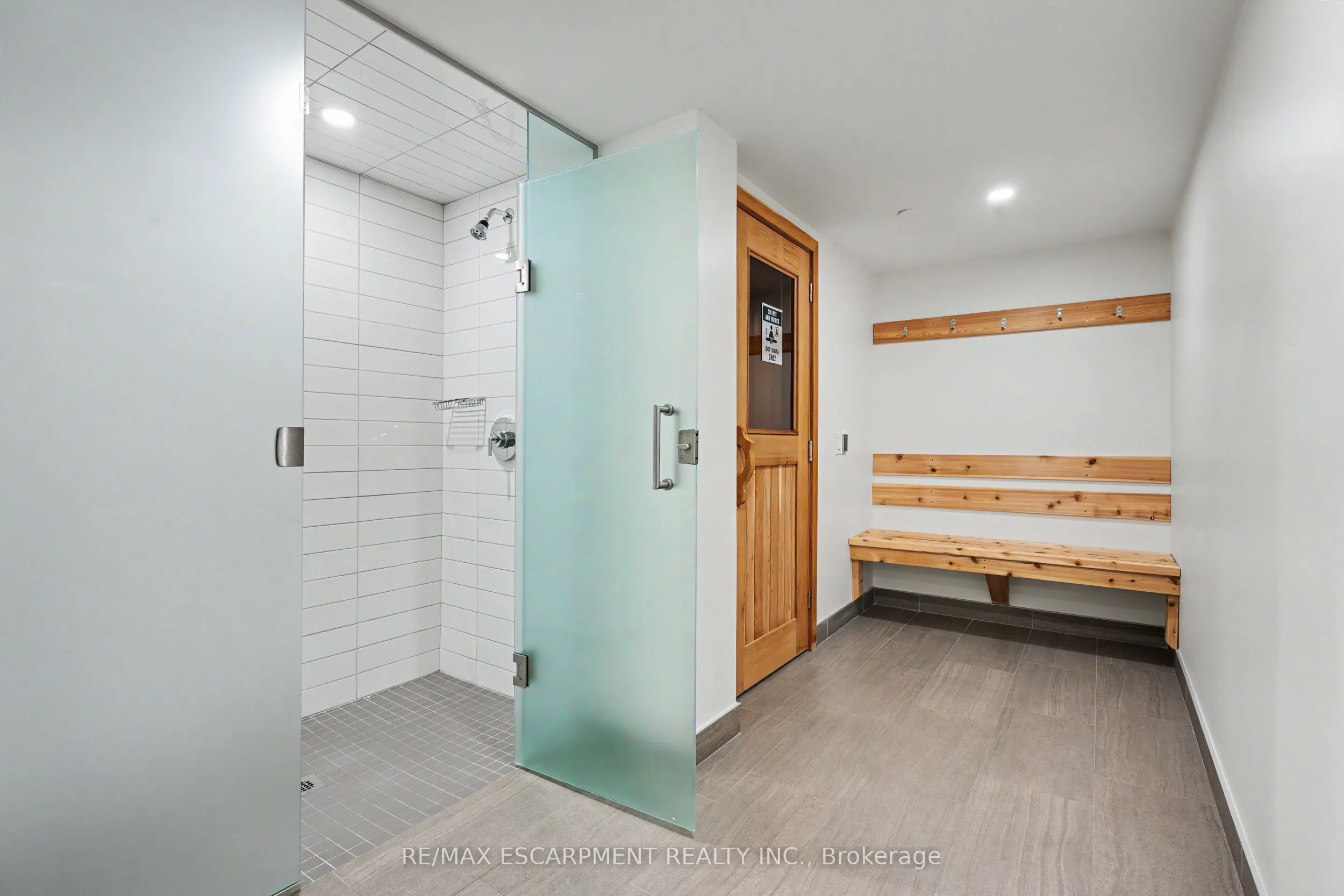 700 DYNES Road #614