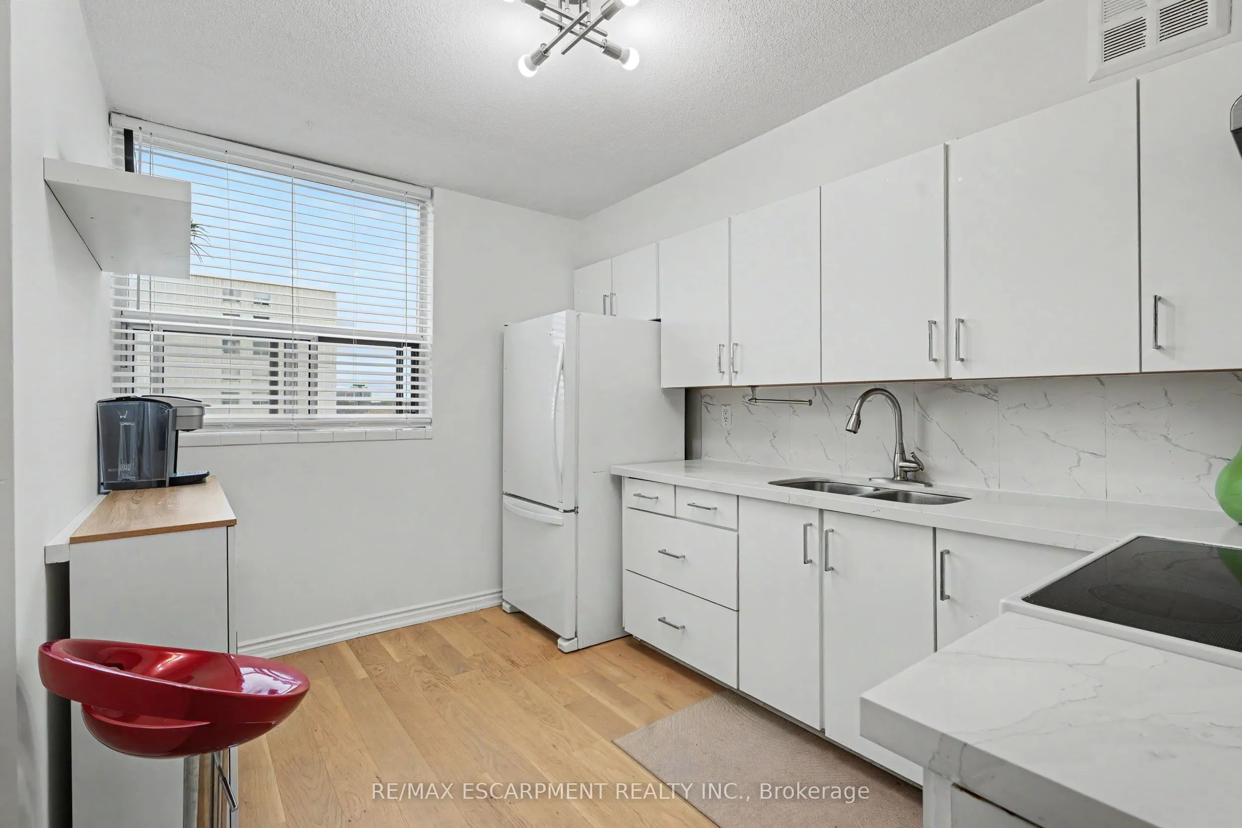 700 DYNES Road #614