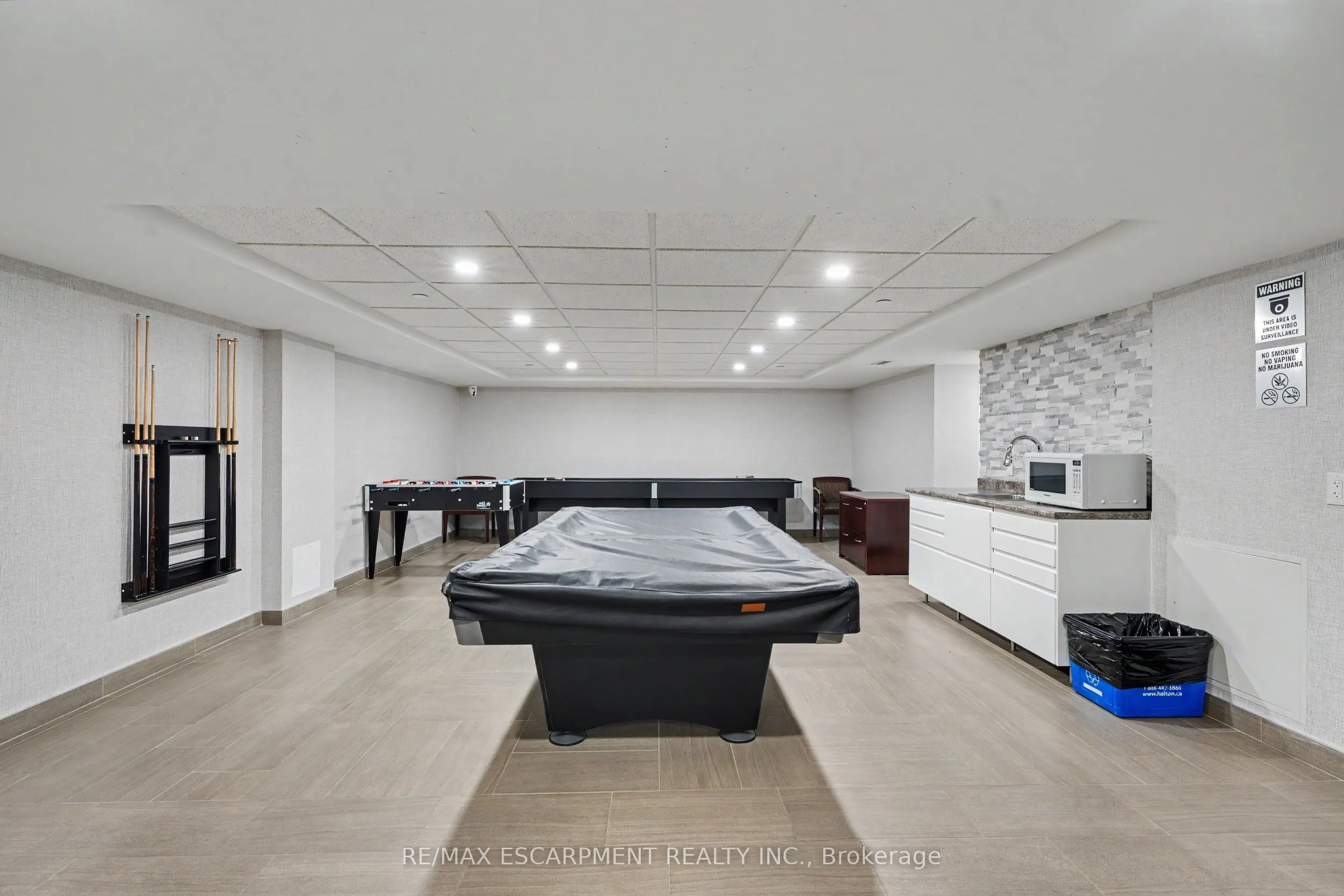 700 DYNES Road #614