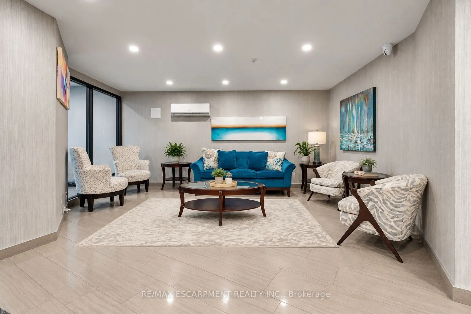 700 DYNES Road #614