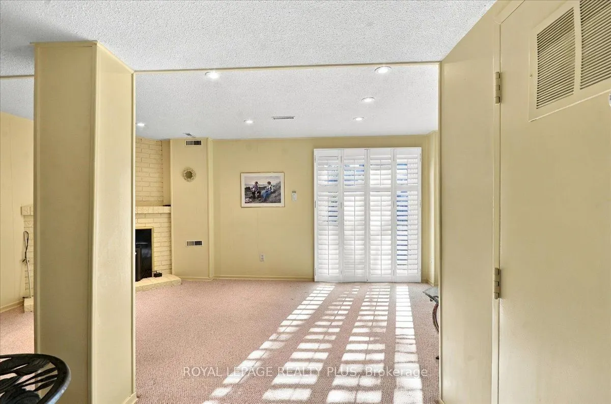 1951 Rathburn Road E #4