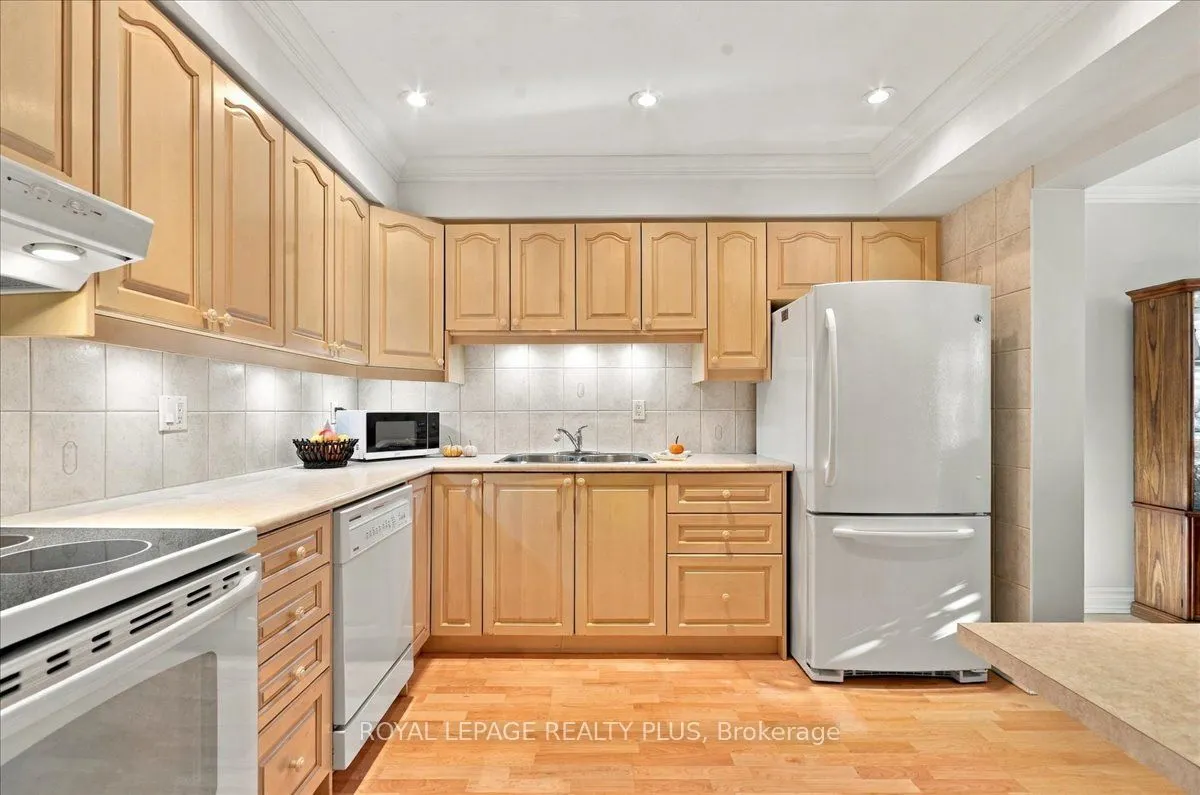 1951 Rathburn Road E #4