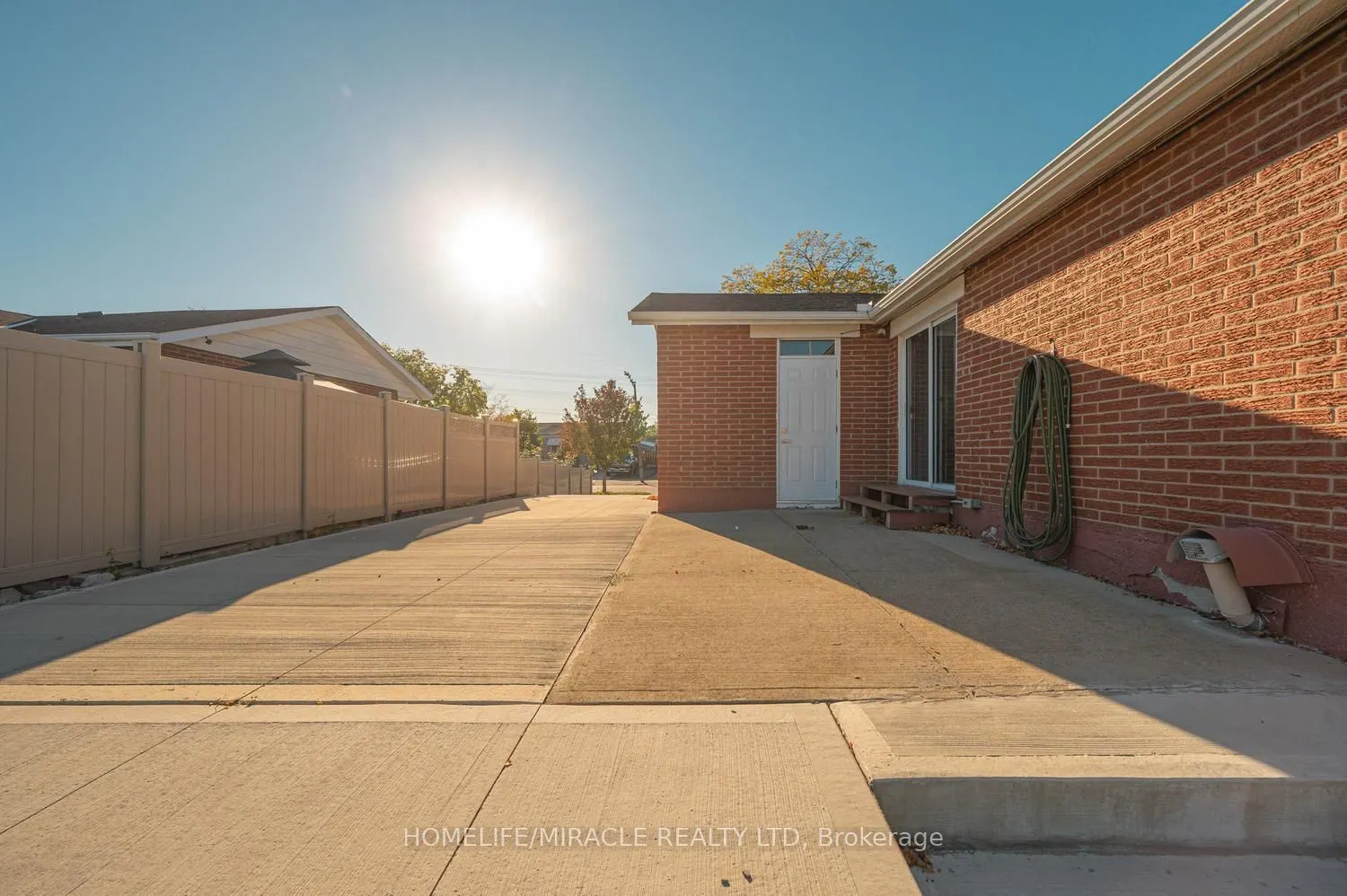 14 Tinton Crescent