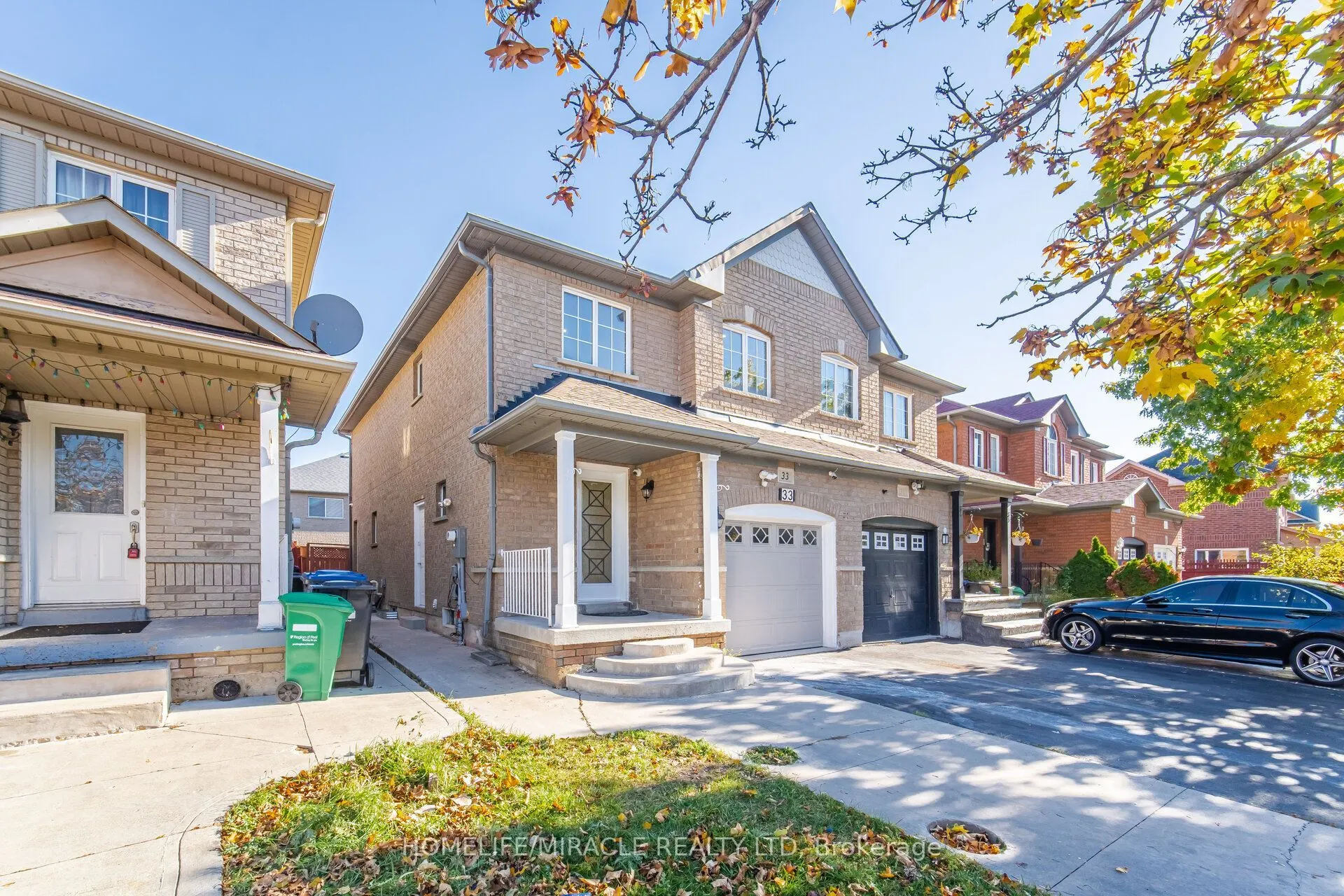 33 Ridgefield Court