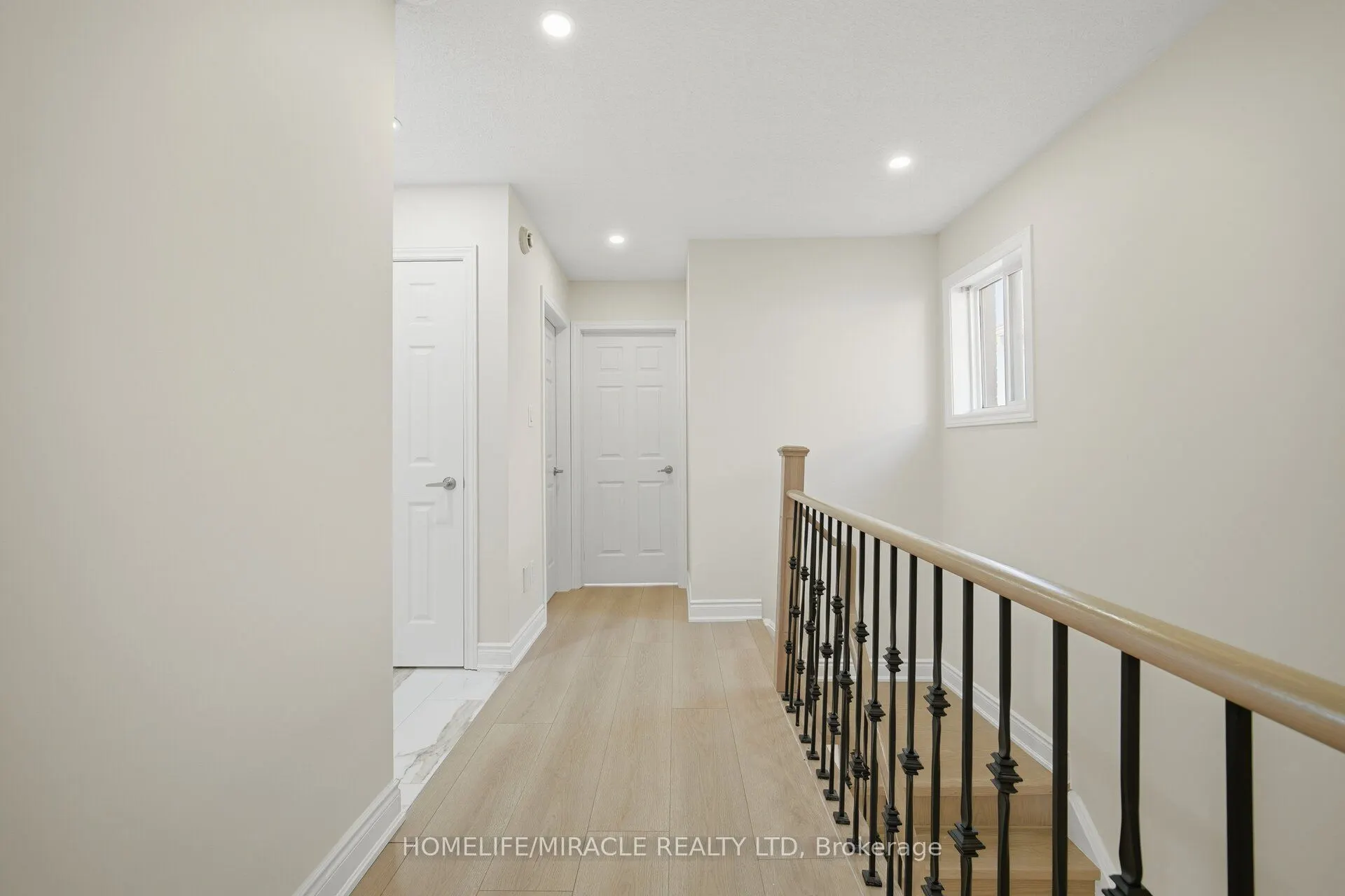 33 Ridgefield Court
