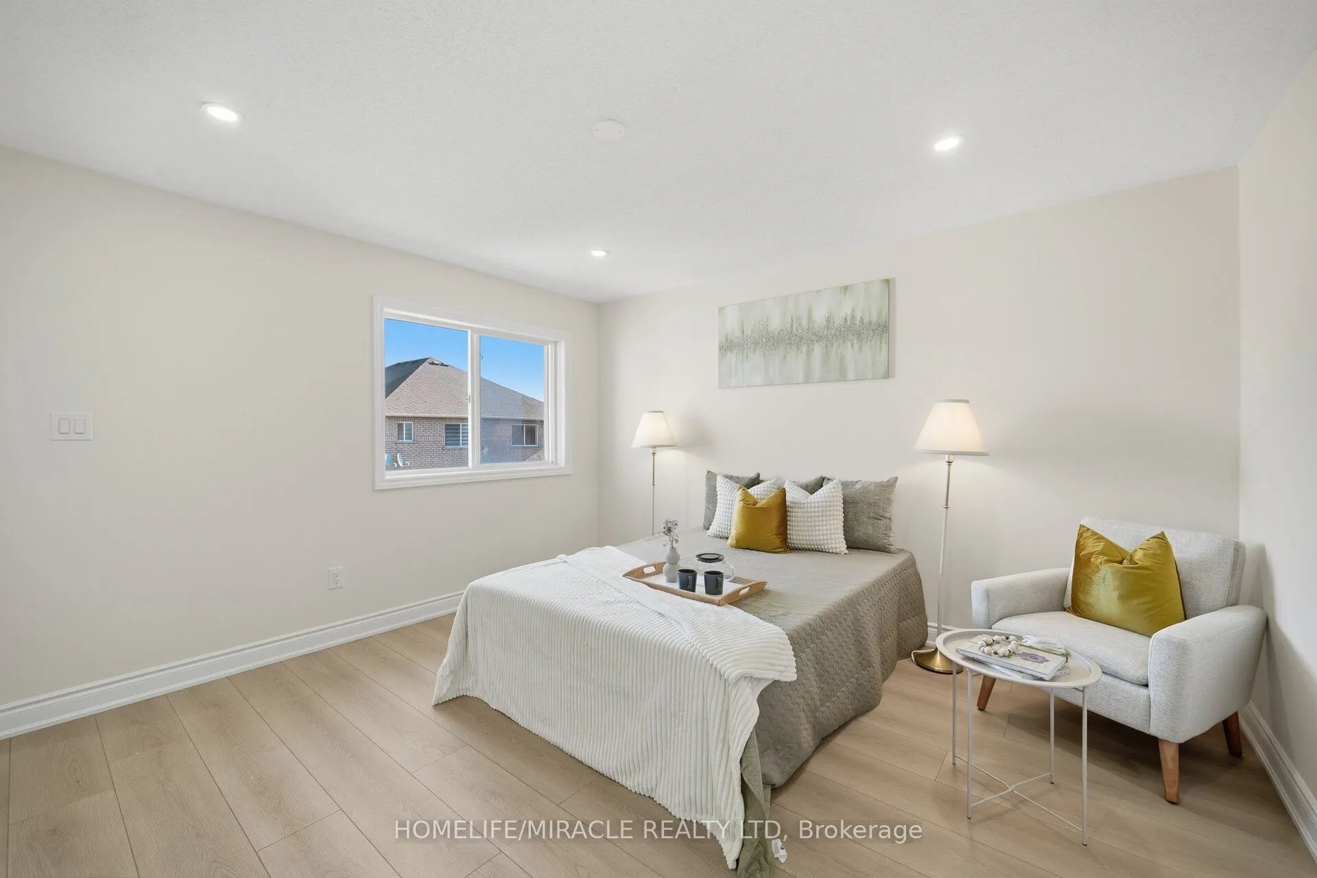 33 Ridgefield Court