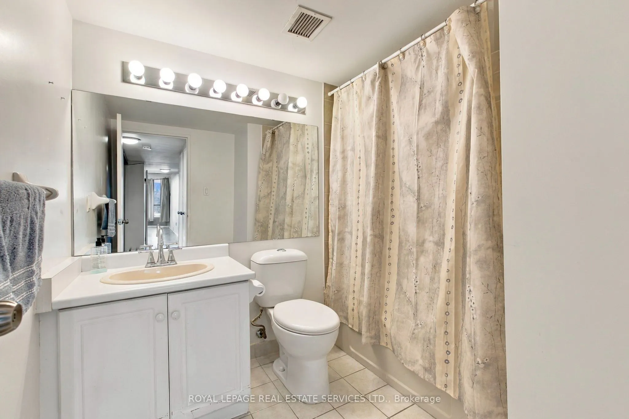 1333 Bloor Street #416