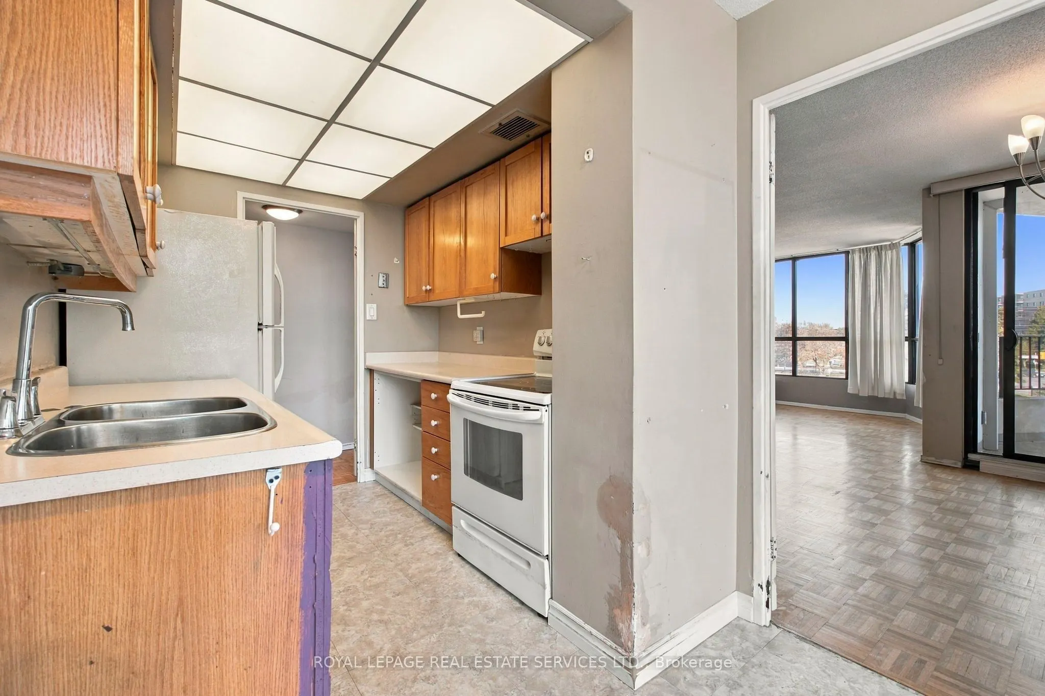 1333 Bloor Street #416