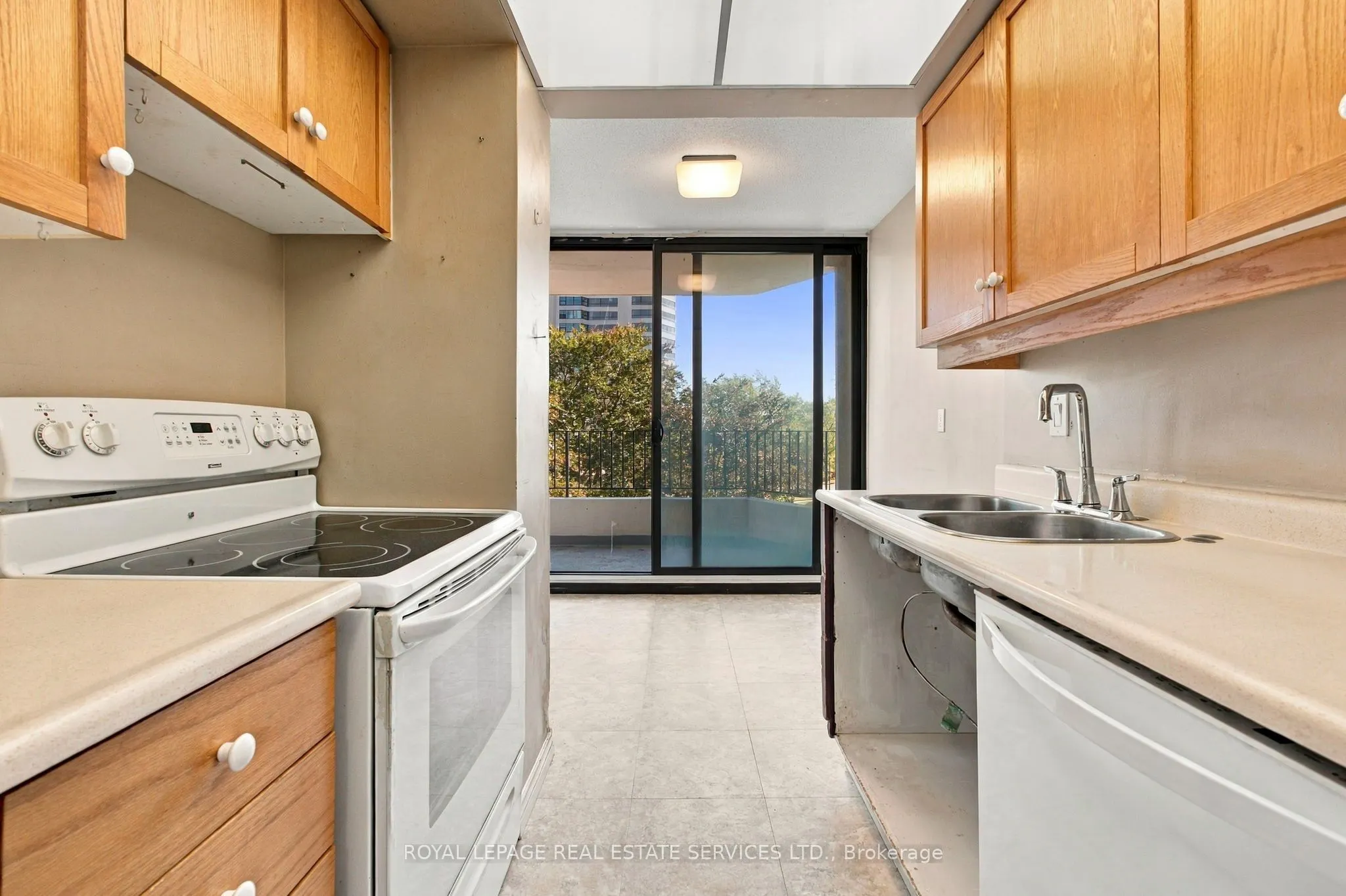 1333 Bloor Street #416