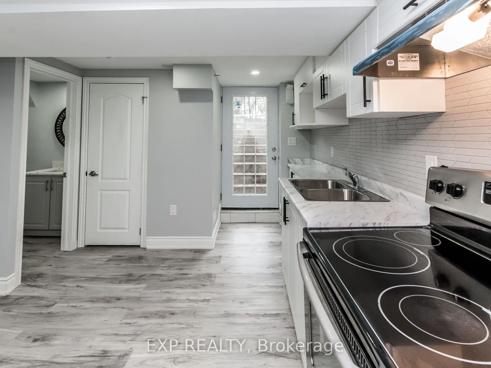 91 Corby Crescent #Basement Apartment