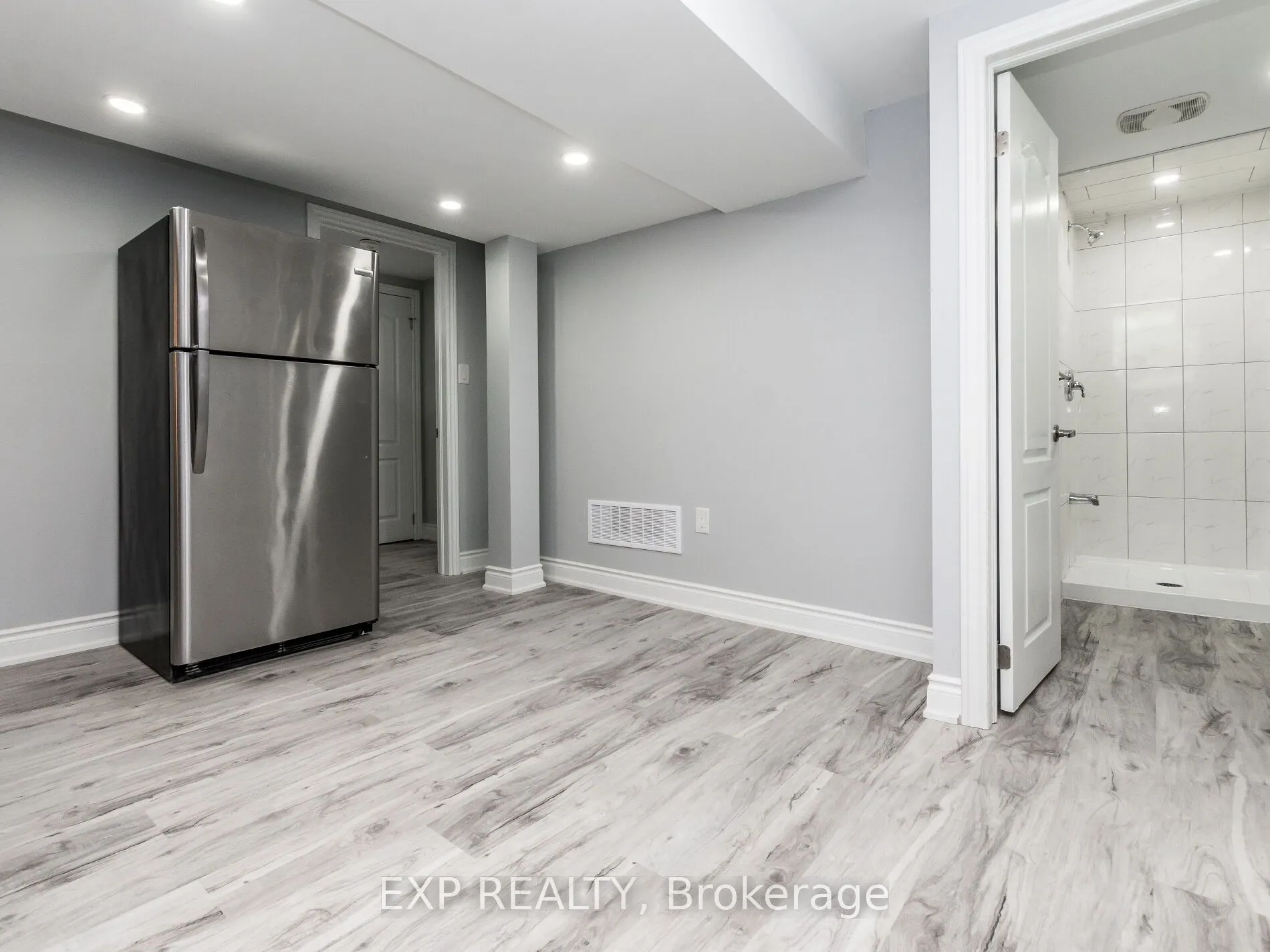 91 Corby Crescent #Basement Apartment