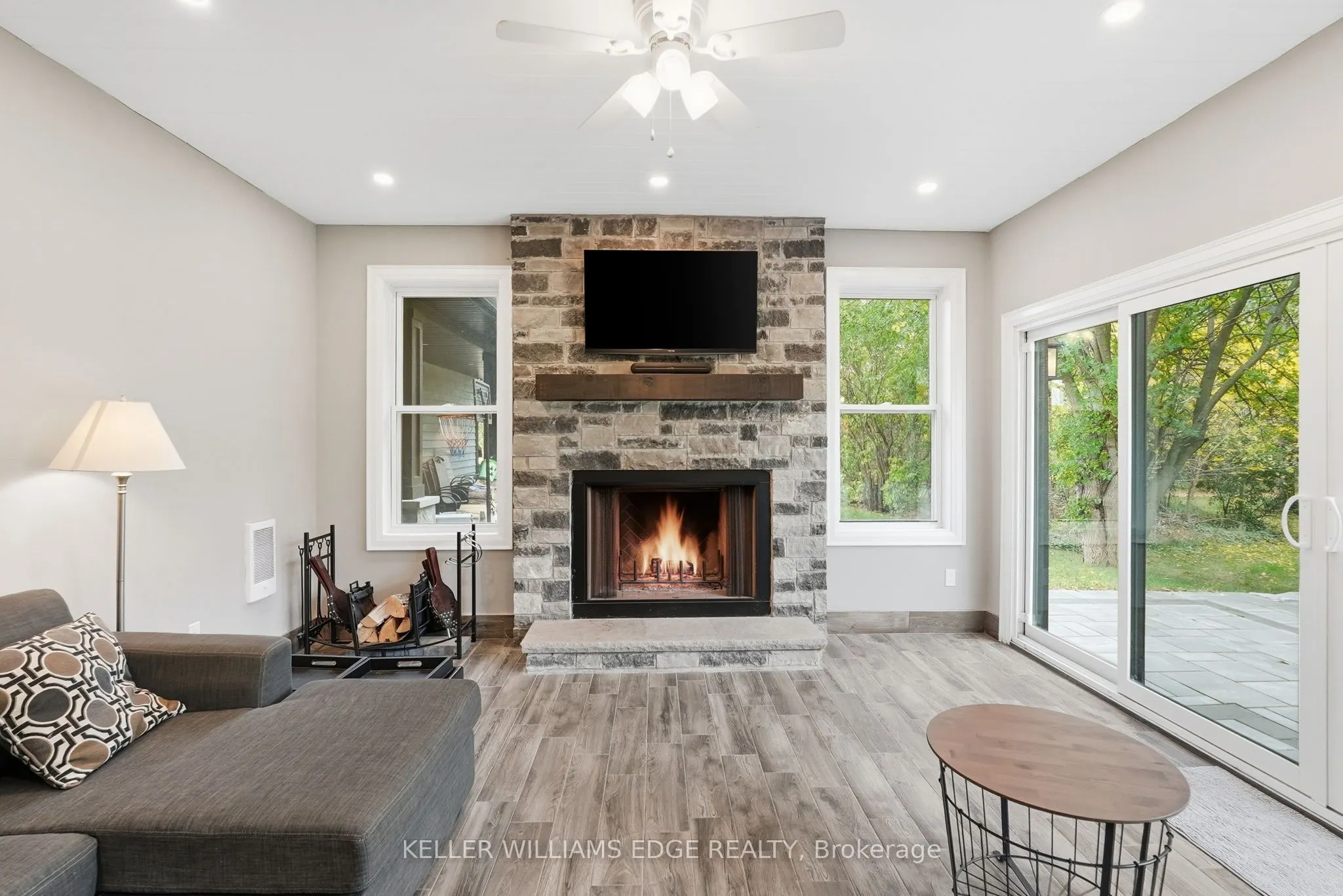 5448 Appleby Line