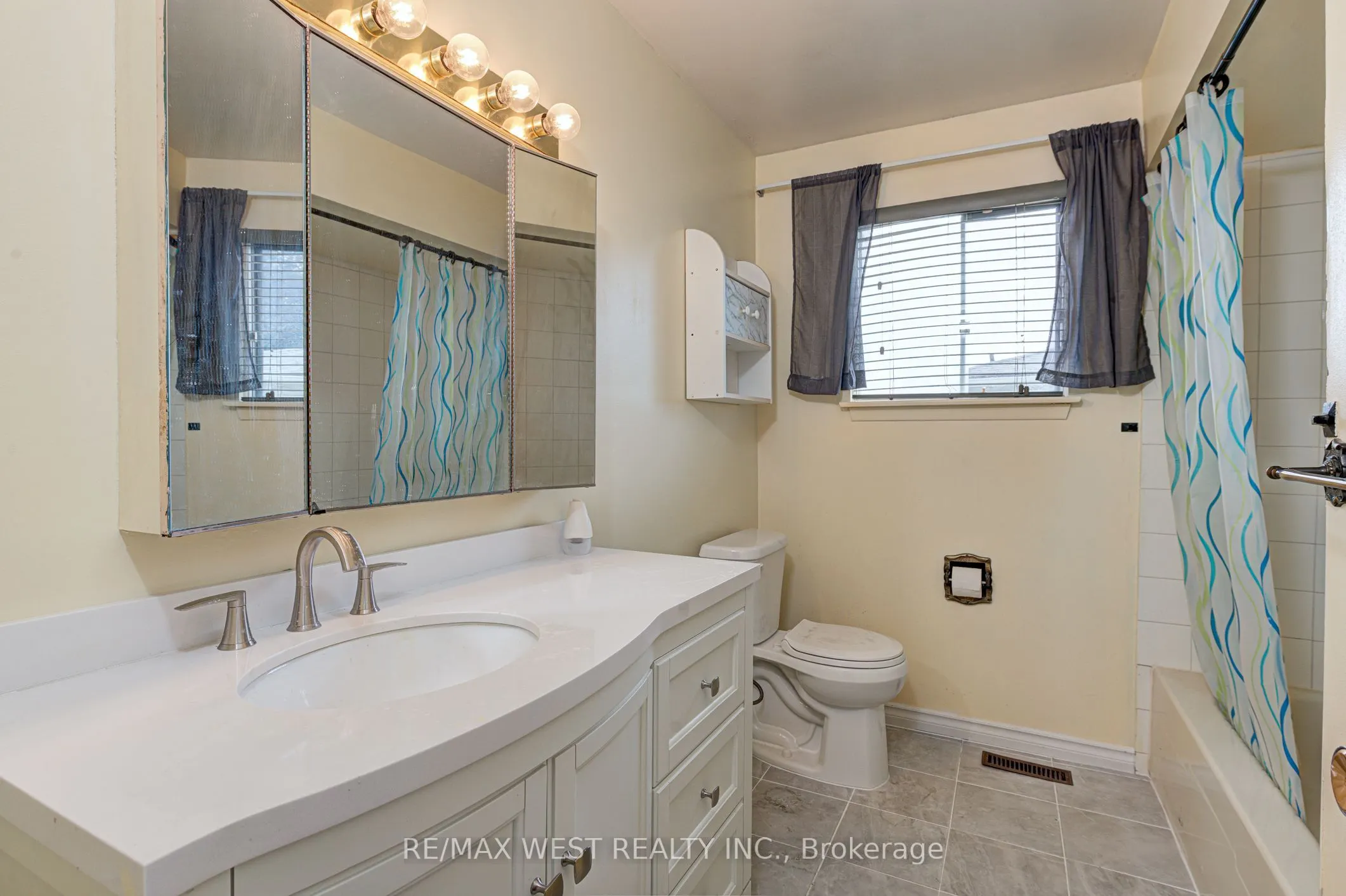 18 Glenforest Road #Upper Lvl