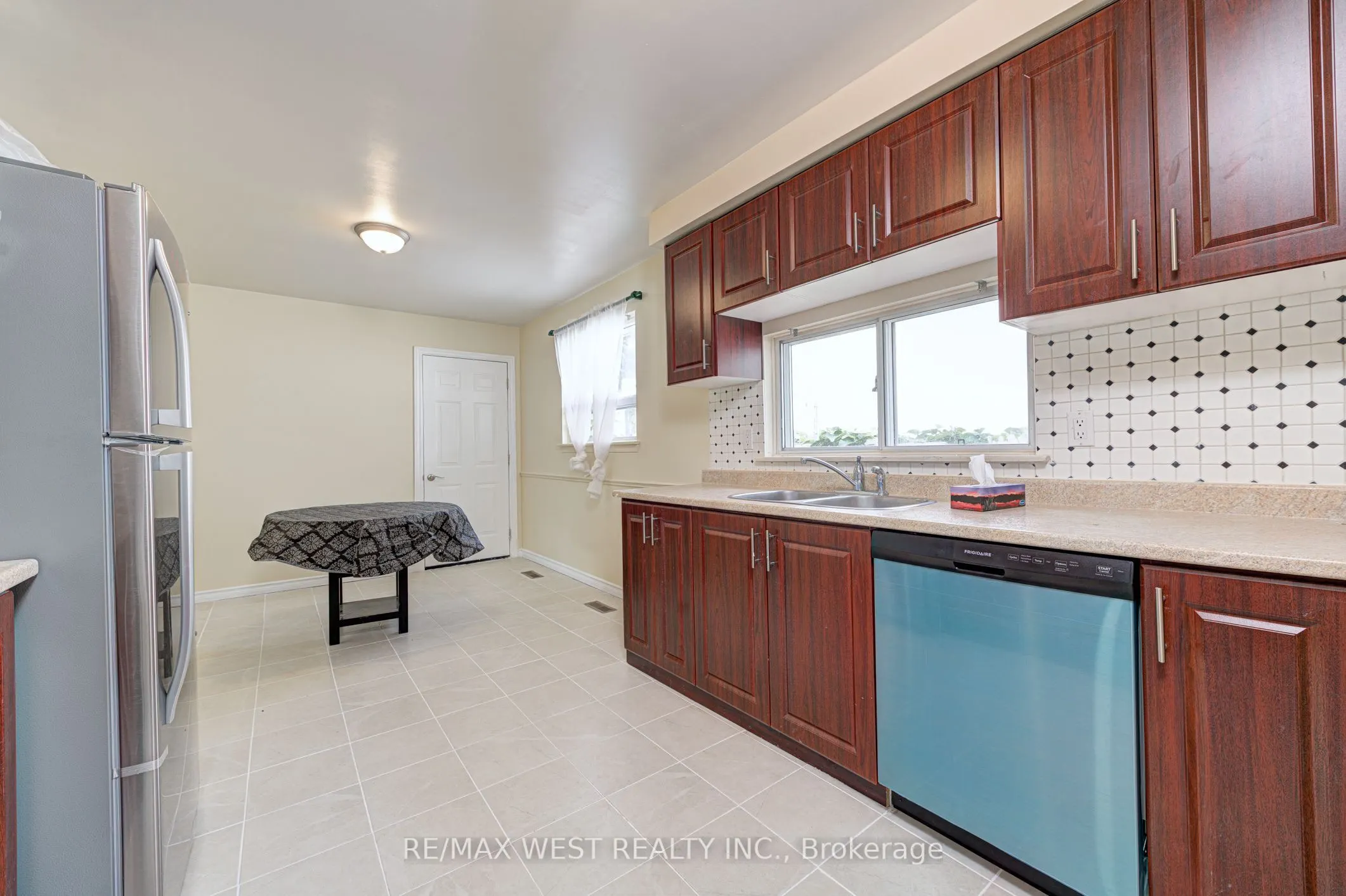 18 Glenforest Road #Upper Lvl
