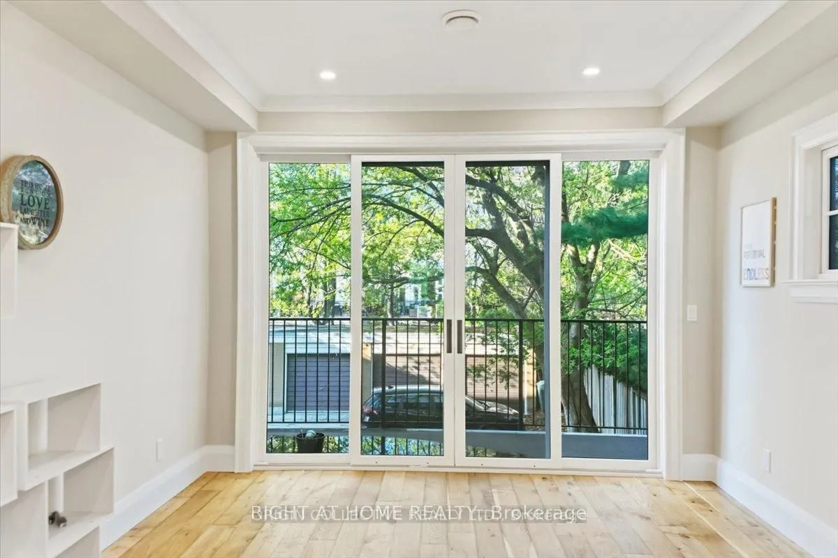 79 Wilson Street E