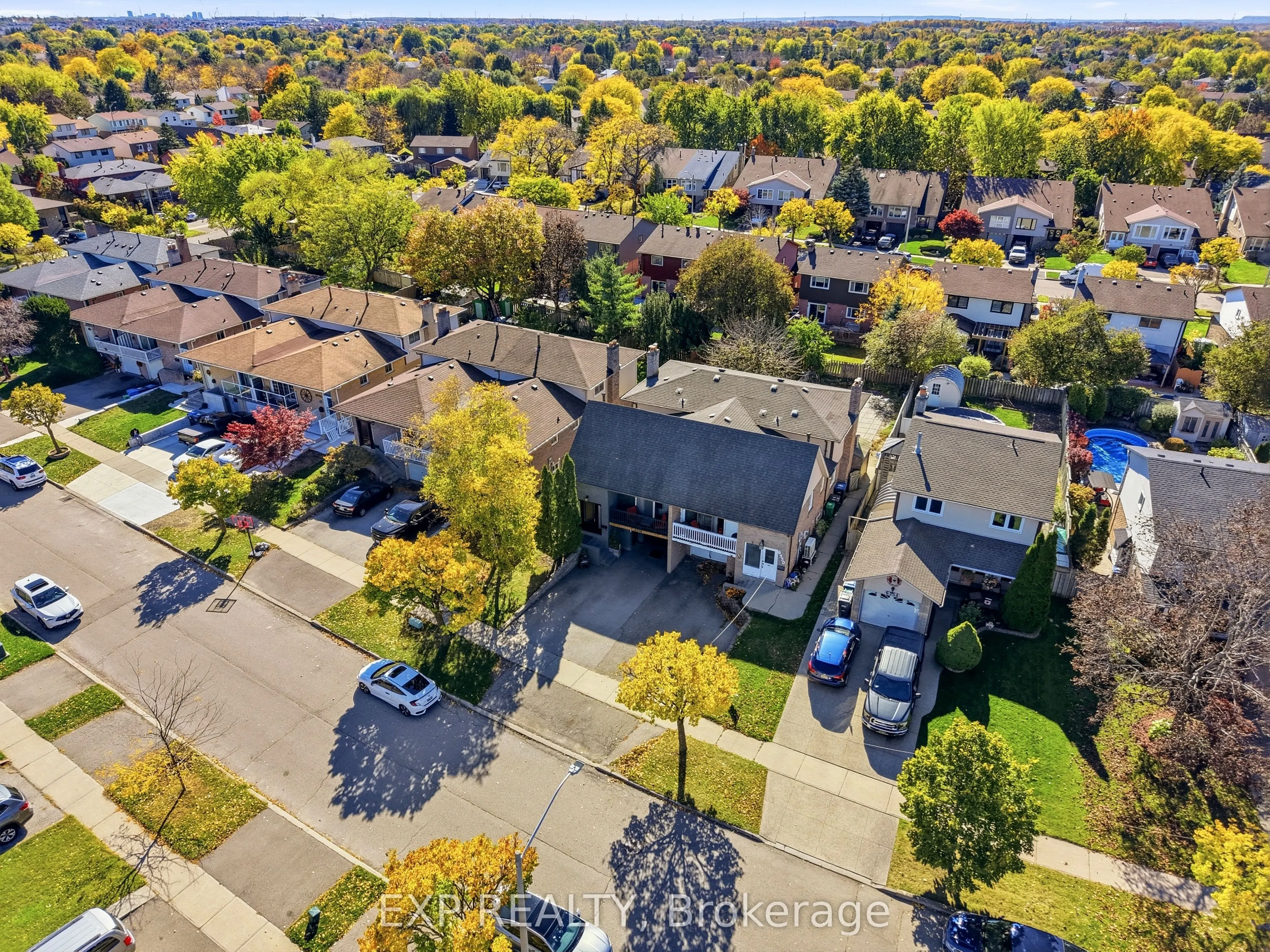 6348 Atherly Crescent