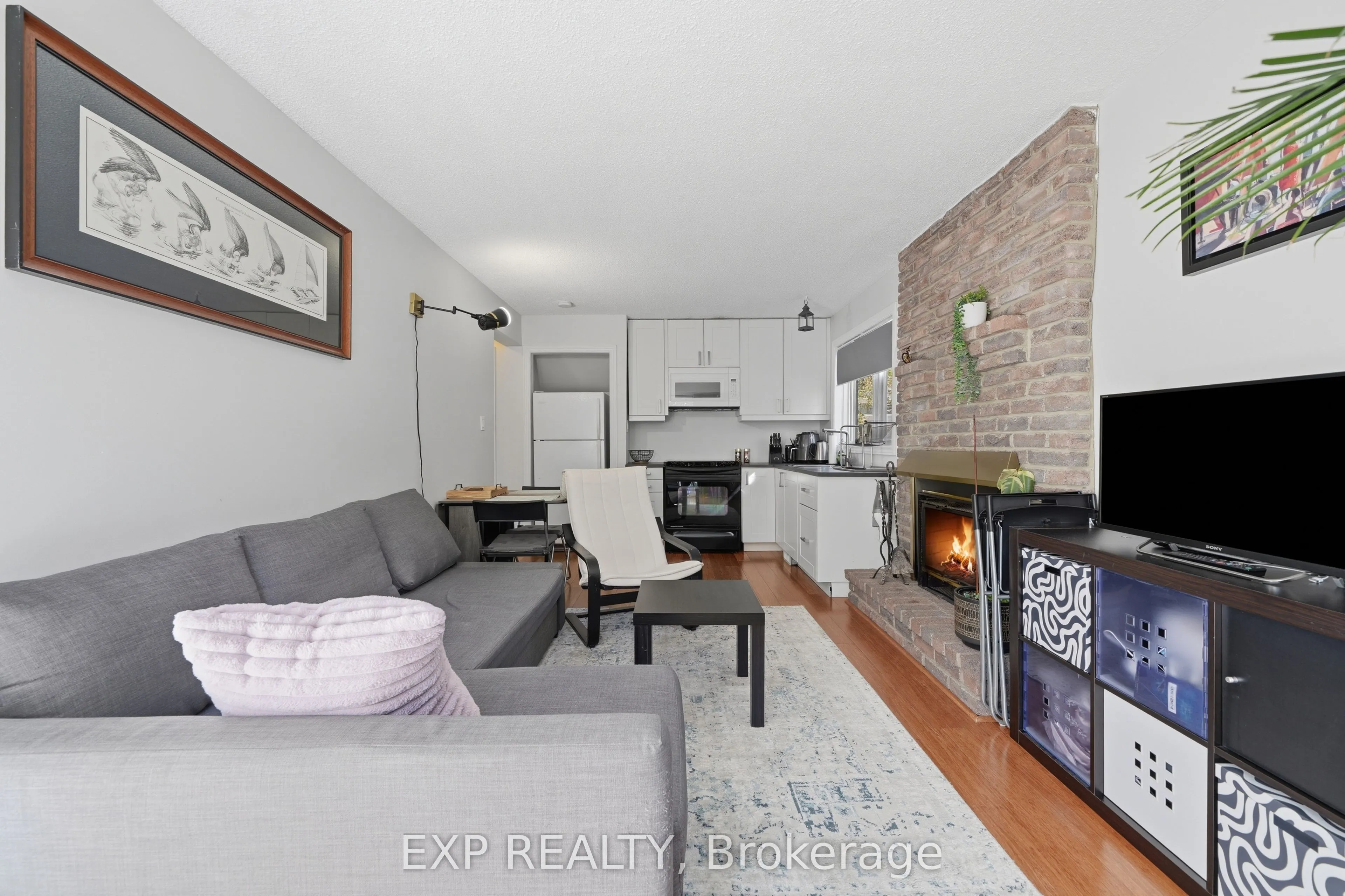 6348 Atherly Crescent