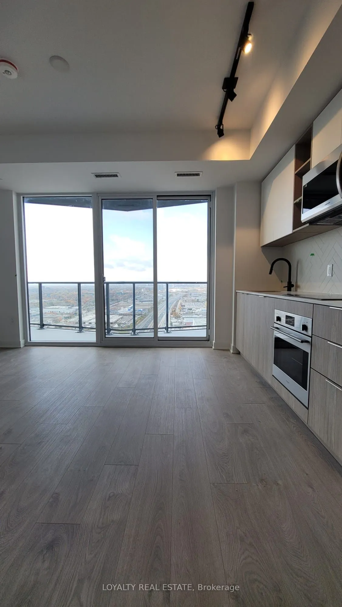 36 Zorra Street #3210