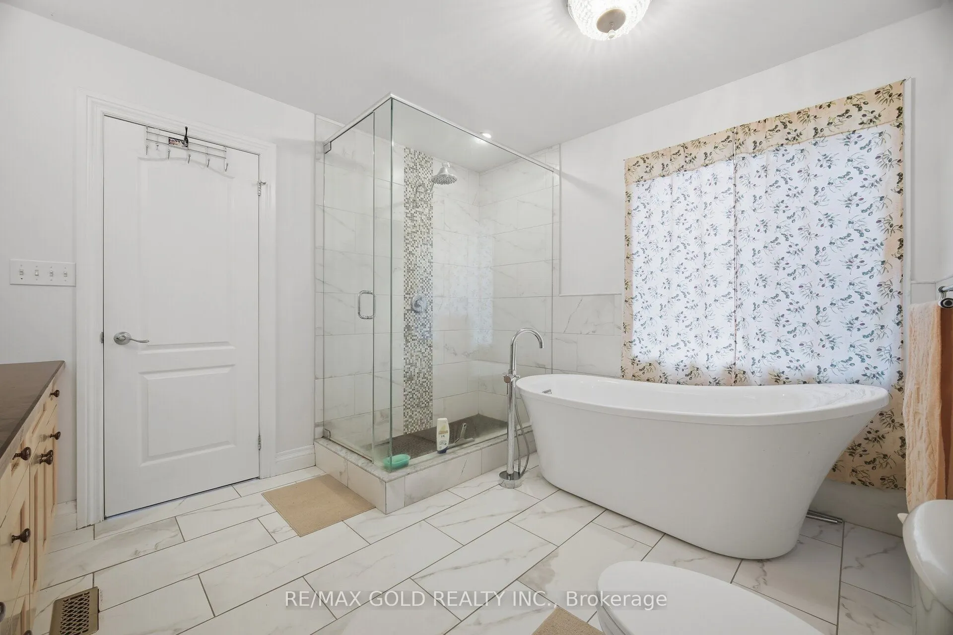 687 Marley Crescent