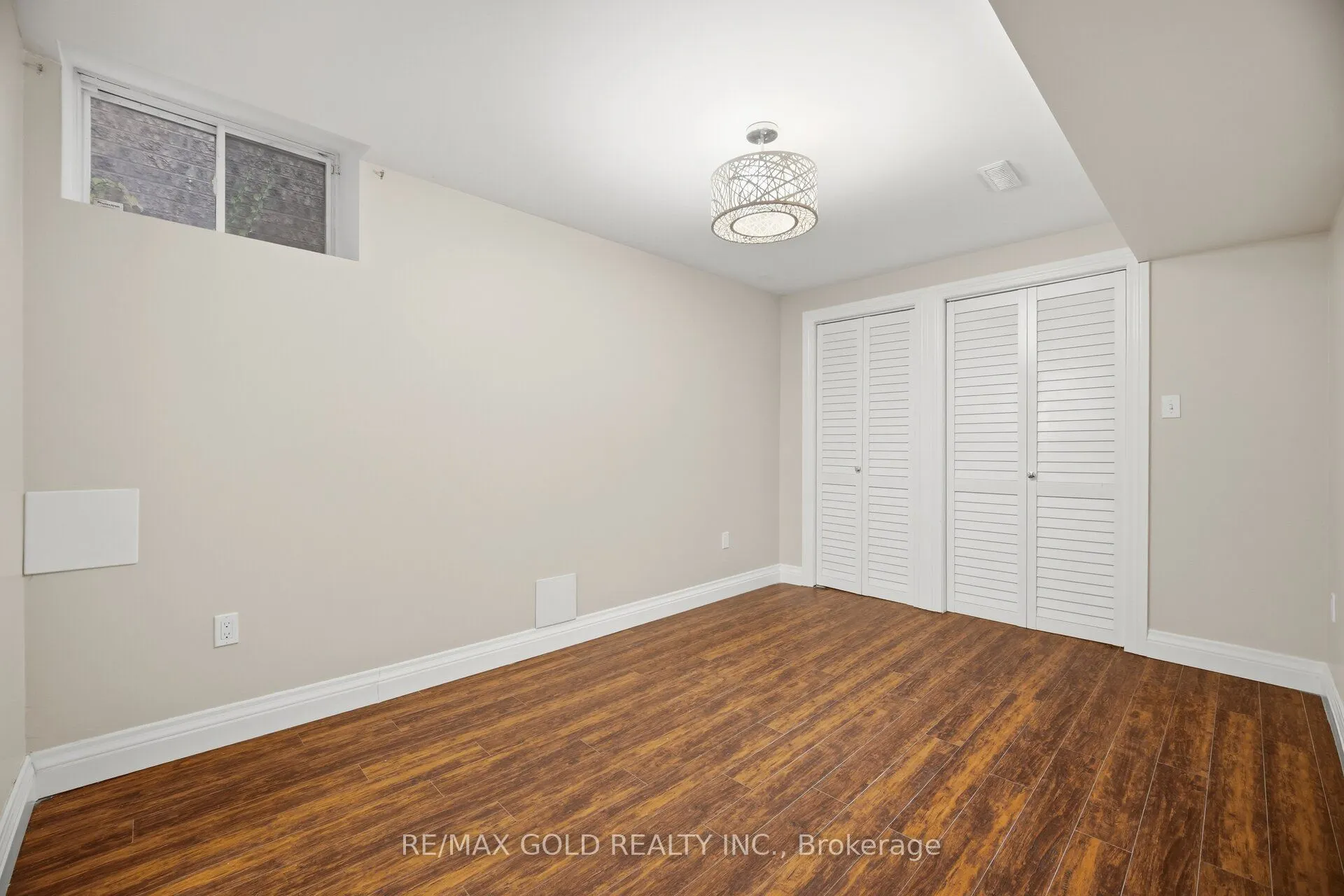 687 Marley Crescent
