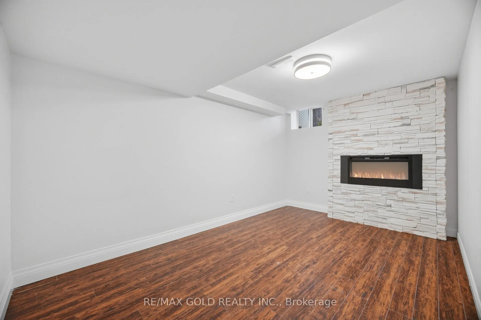687 Marley Crescent