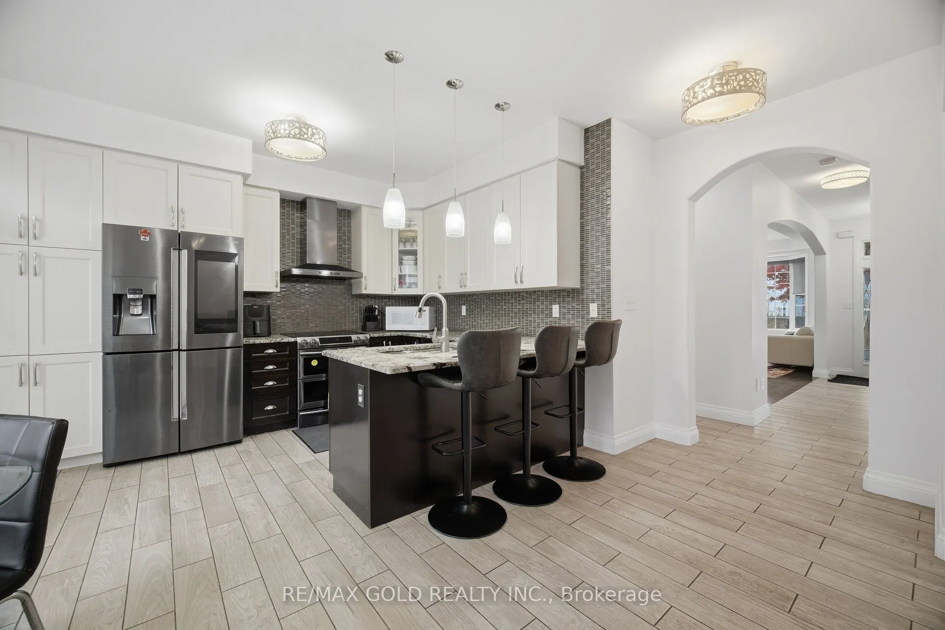 687 Marley Crescent