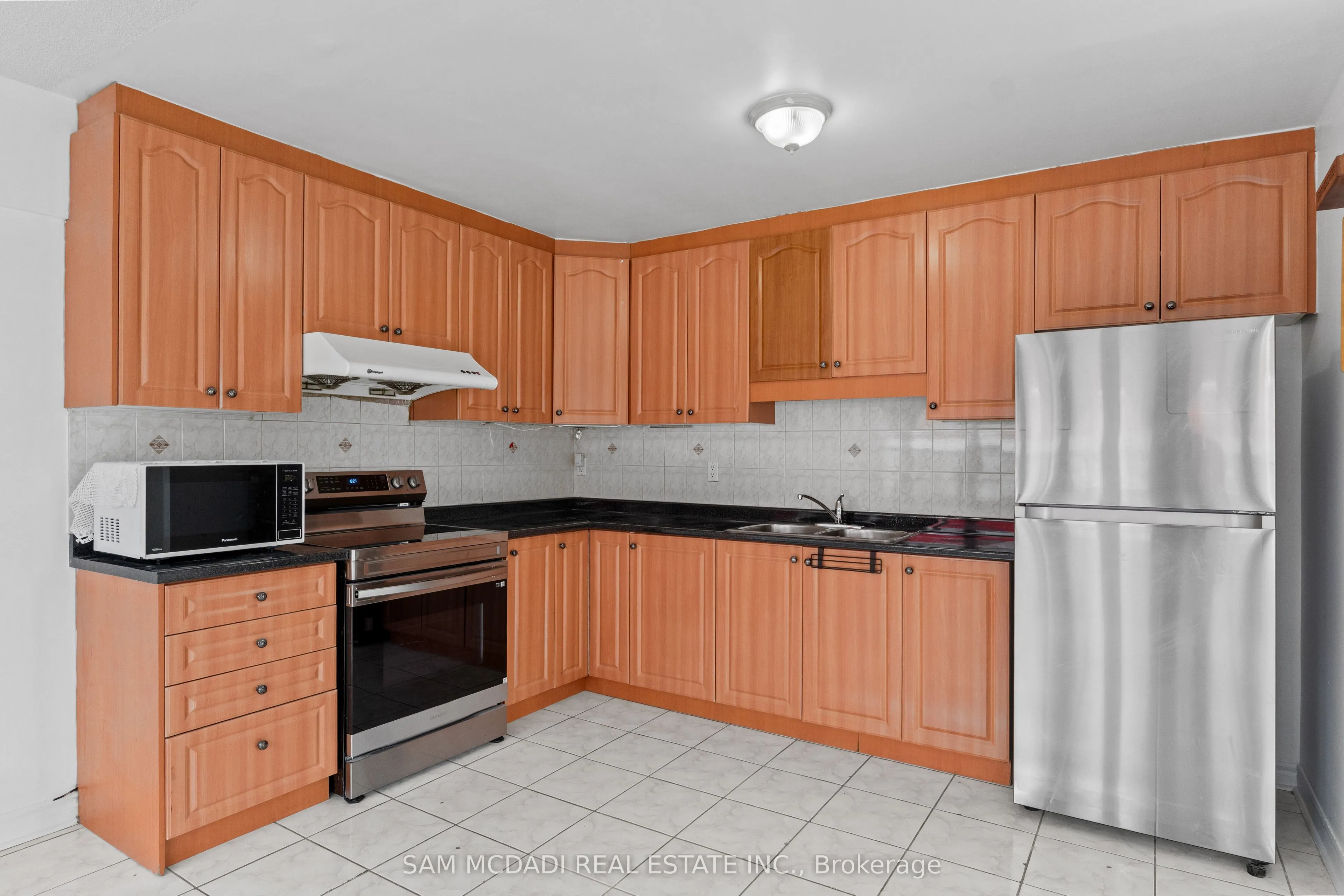2922 Islington Avenue #3