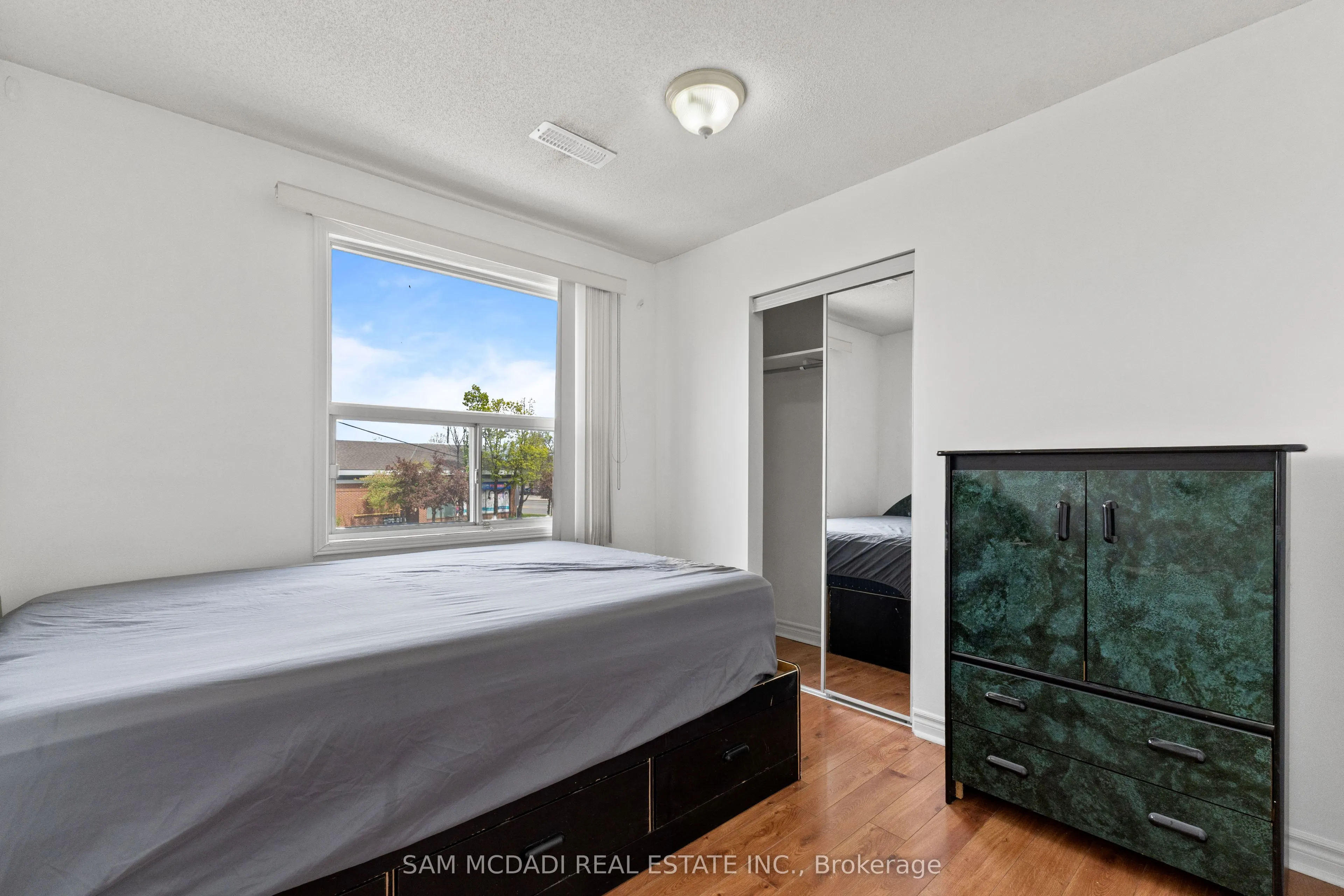 2922 Islington Avenue #3