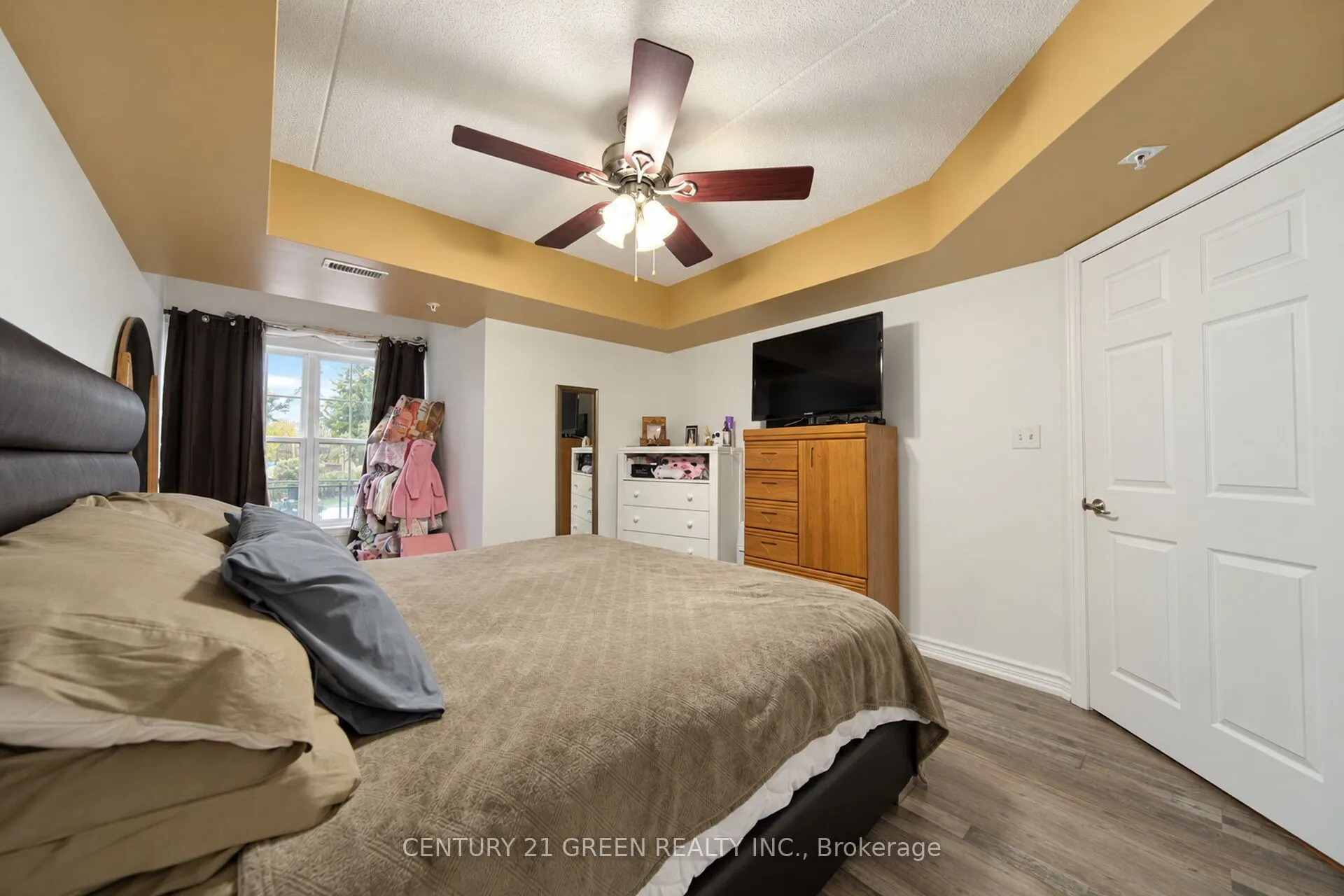 1350 Main Street E #105