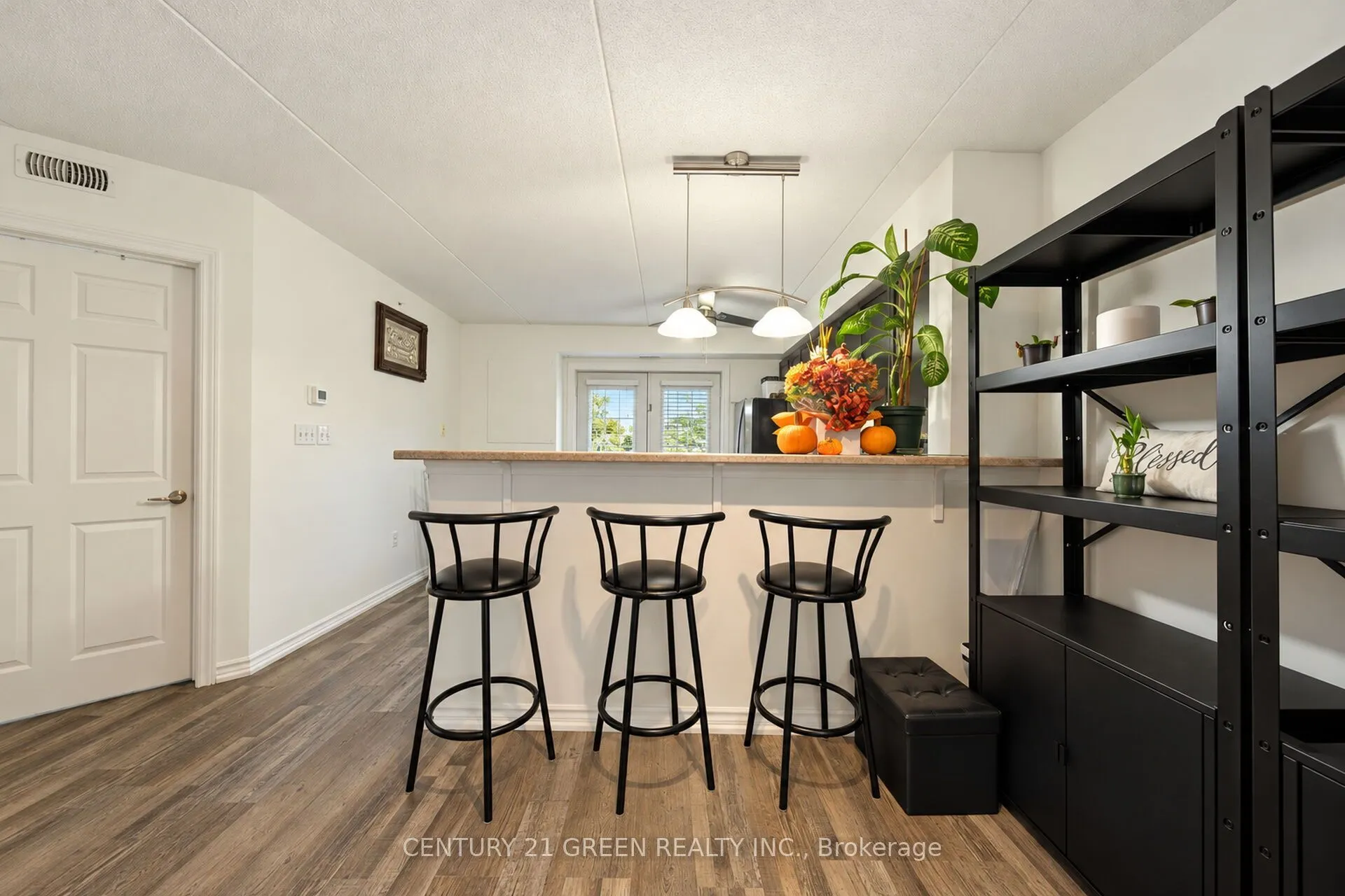 1350 Main Street E #105