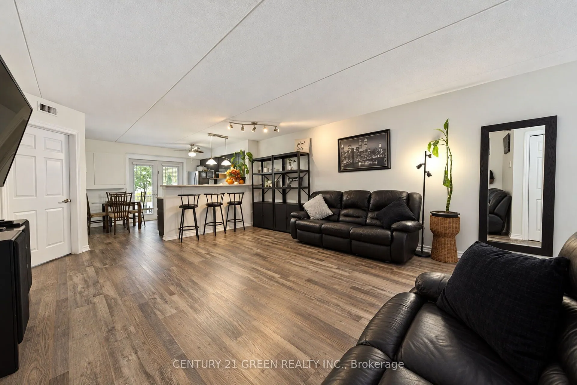 1350 Main Street E #105